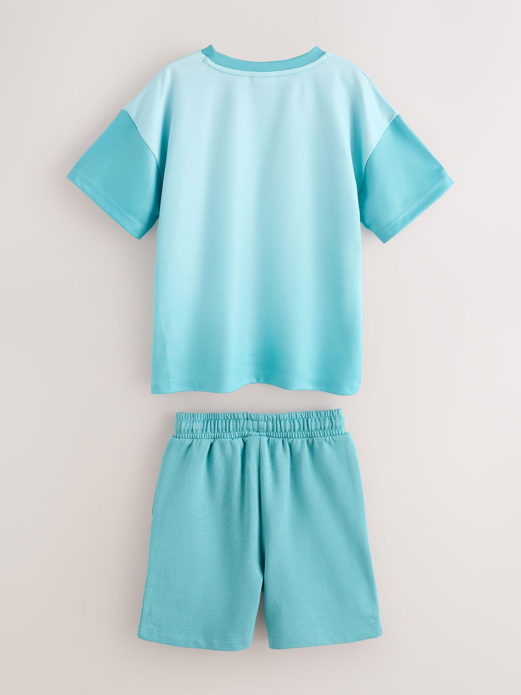 Jungen Oversized Fit T-Shirt mit Farbverlauf und Shorts im Set