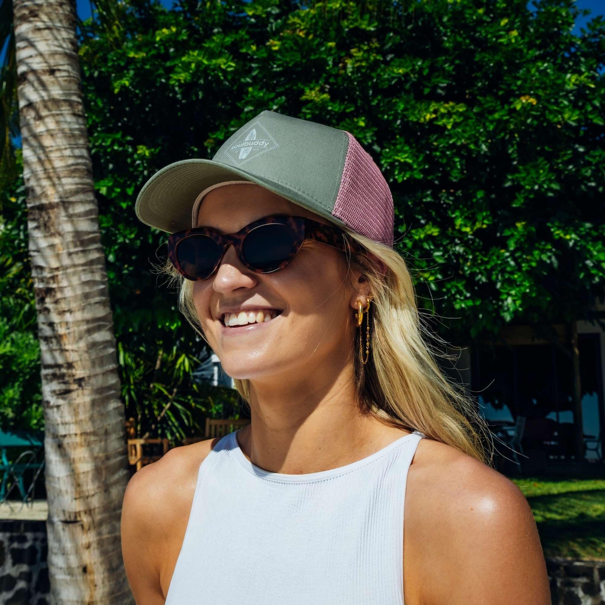 Soulbuddy Trucker Cap Herren & Damen – Basecap mit Mesh, verstellbar Snapback – Bequeme Baseball Cap für sonnige Tage – Geschenk für Papa & Väter – One Size
