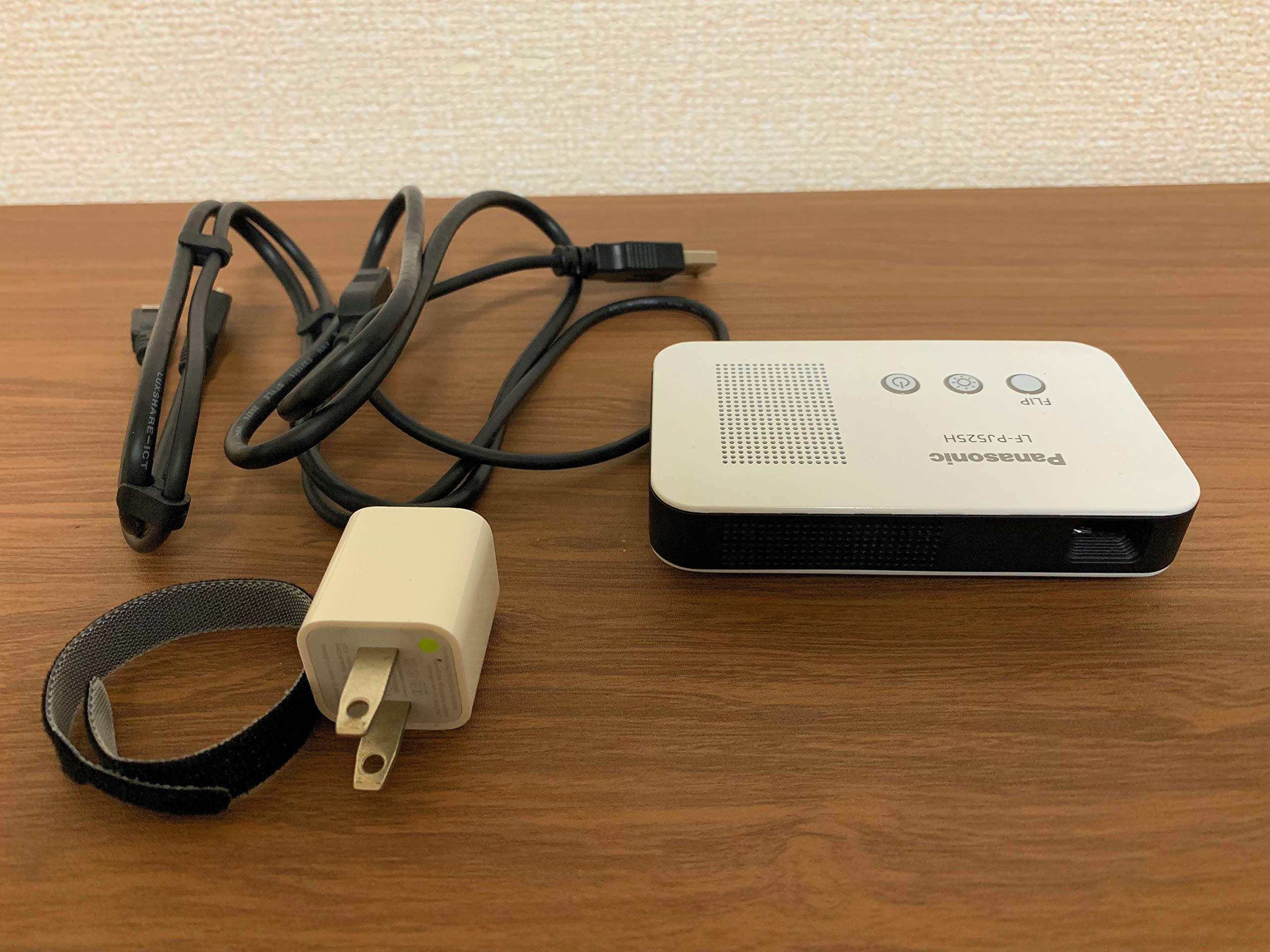 Panasonic - パナソニック　小型ビューアーとアップルwireless keyboard セット Amazon.co.jp: パナソニック 小型ビューアー LF-PJ525H : 家電