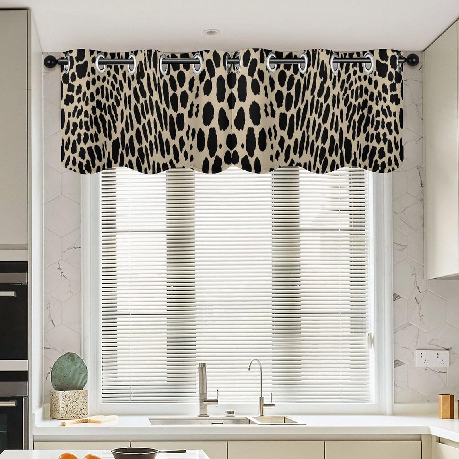 Cantonnières de style asiatique motif léopard noir | Rideau de cuisine court 132x45