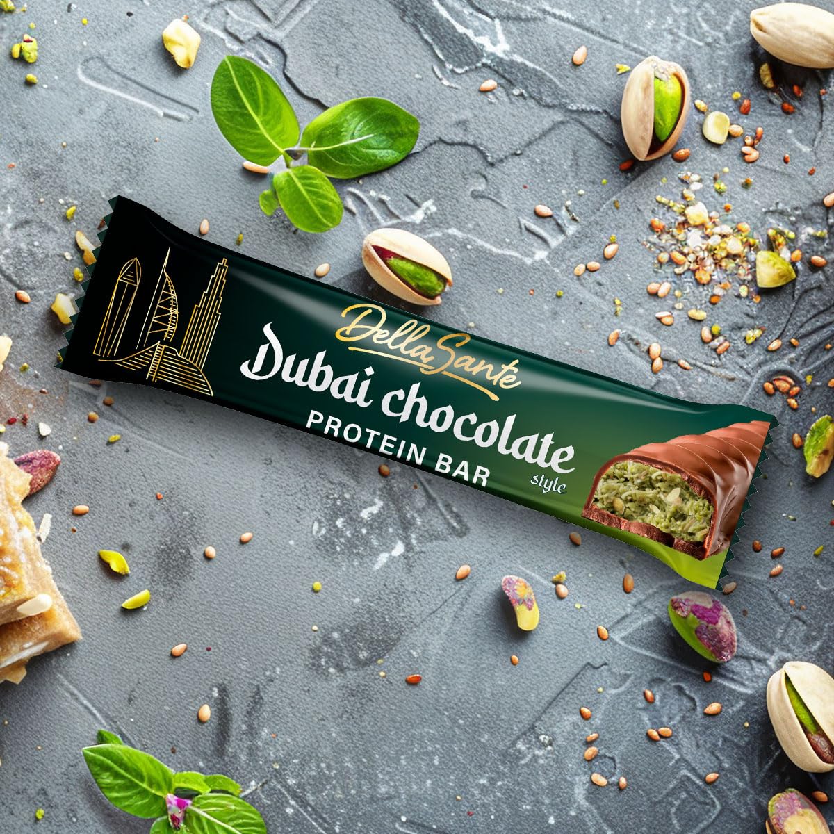 DellaSante – Protein Riegel Pistazie in Milchschokolade, 24x45g, Eiweißriegel für Sport & Fitness, Ohne Palmöl, Kadayif-Crunch Protein Bar
