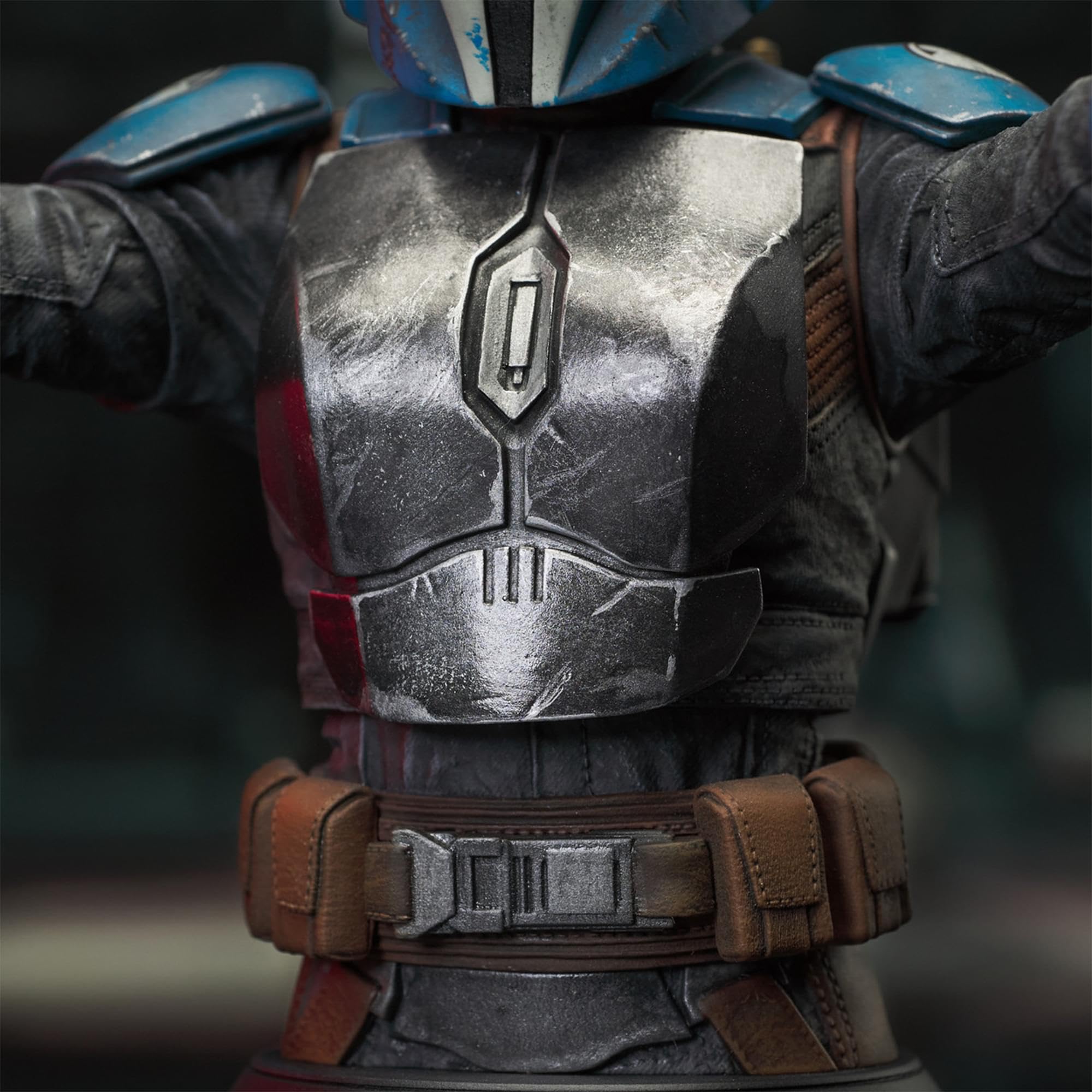 Diamond Star Wars: Mandalorian Season 2 - Bo-Katan Mini Bust (1/6) (DEC212174)
