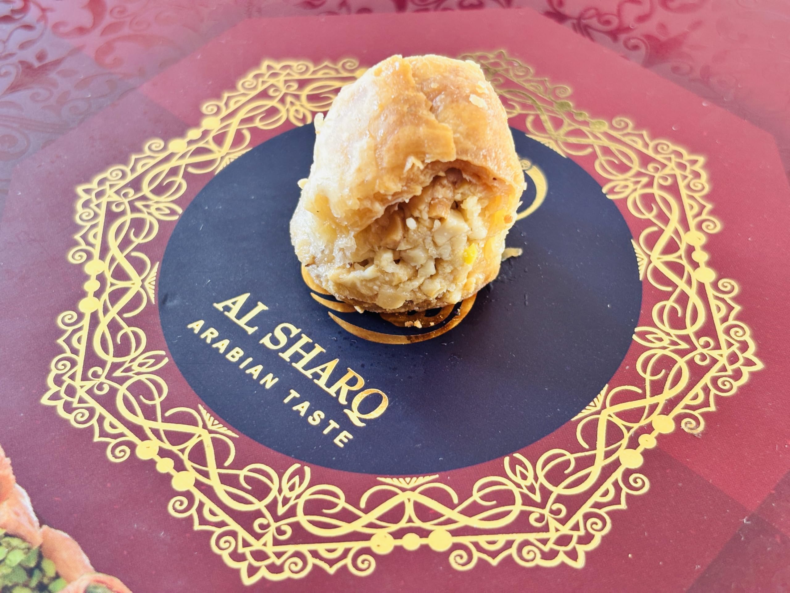 Baklava 450 g, 29 unidades. Surtido de baklava con pistachos, baklava mediterráneo de primera clase, baklava con nueces, pistachos y anacardos, elegante envoltorio de regalo I Sin conservantes, oh