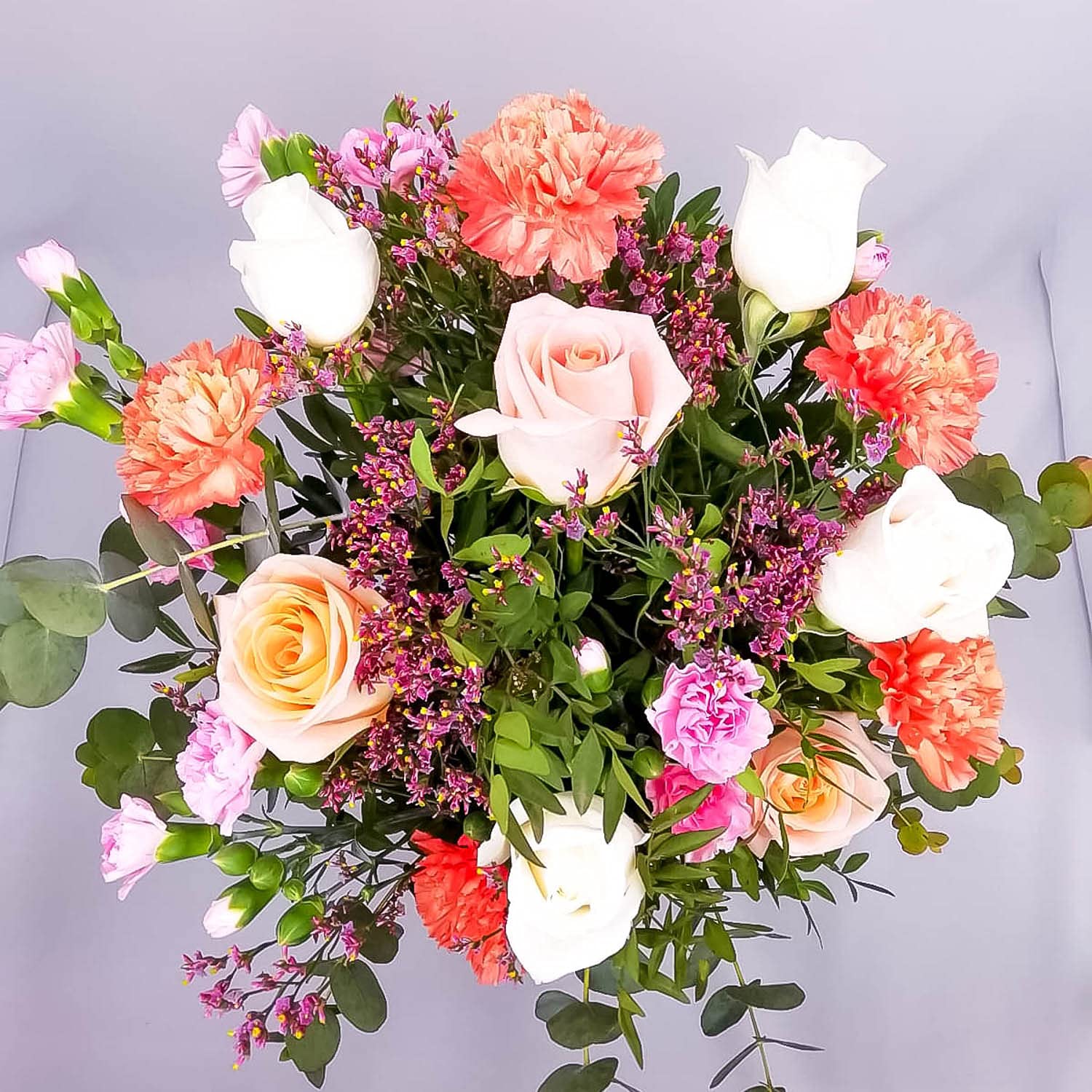Ramo de flores naturales a domicilio - Flores frescas - Entrega gratis en 24 horas de Lunes a Sábado - Tarjeta dedicatoria - Esencia - Rosa, naranja - Eucalipto