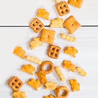 Vista 2 de Annie's Mezcla de Snacks de Queso Cheddar con Galletas y Pretzels Surtidos, Hecho con Queso Real, 9 oz