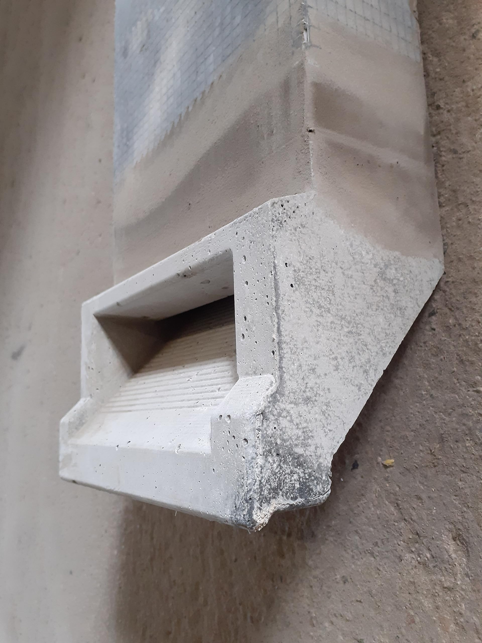 Fledermaus Ganzjahres Fassadenkasten Unterputz mit Blende | Fledermausquartier | Fledermauswochenstube | Großraumhöhle | Sommerquartier| Fledermauskasten| Fledermaus-Haus | Selbstreinigend