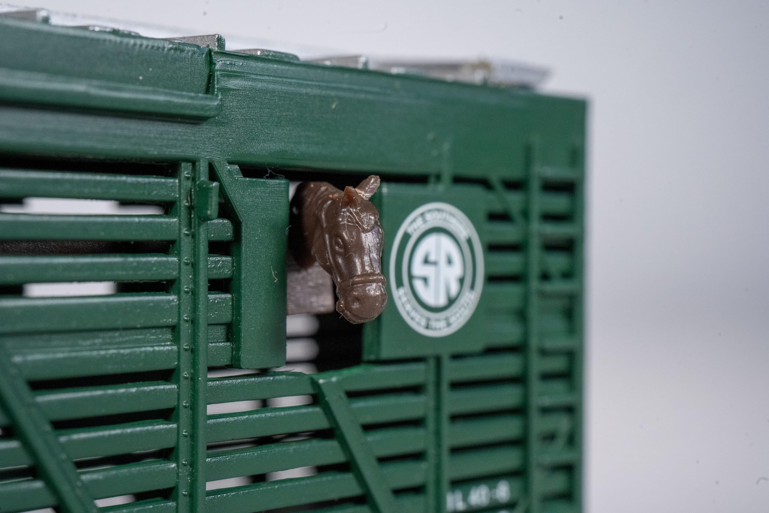 Bachmann 40' Animated Stock Car - SOUTHERN with HORSES - HO Scale