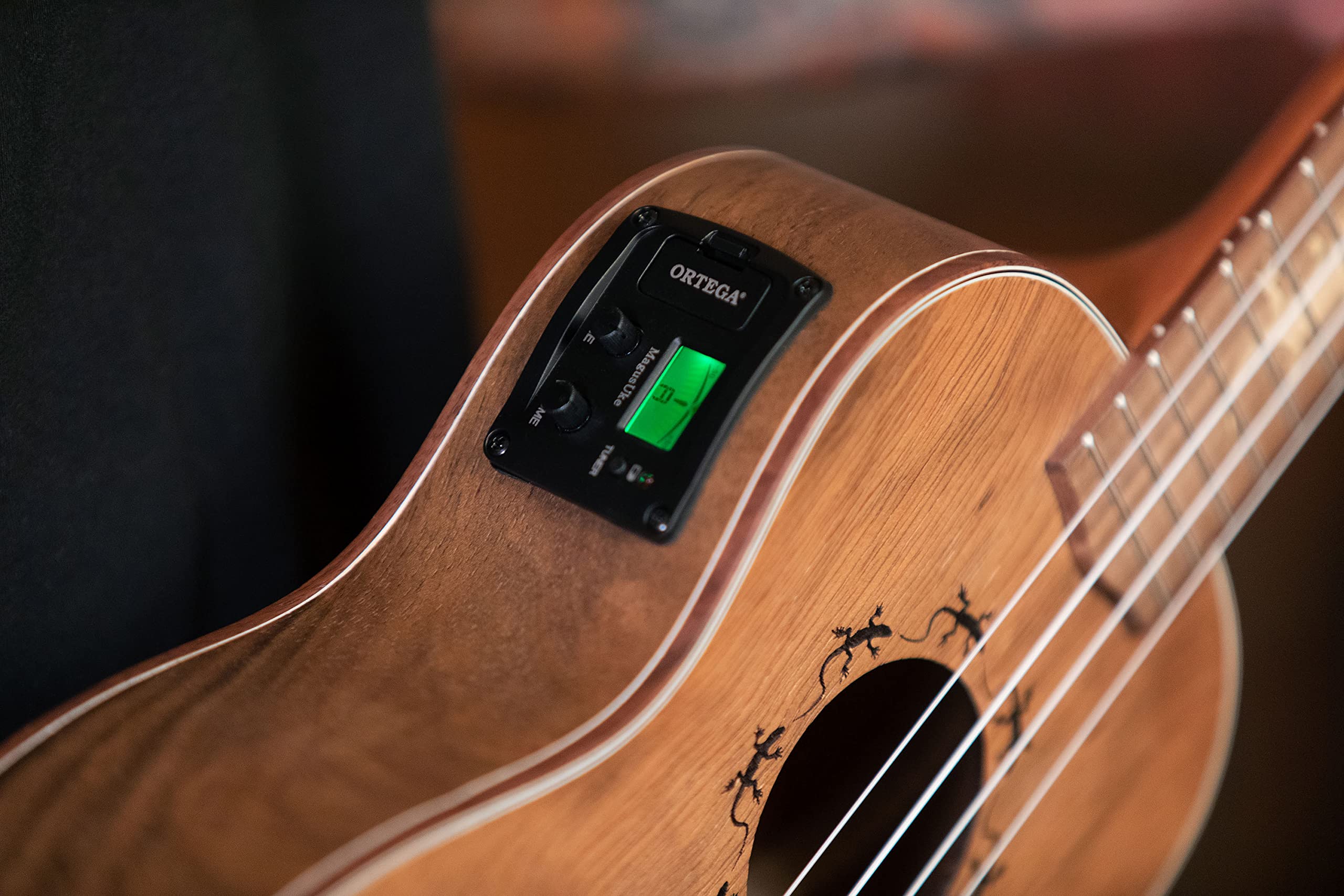 Ortega LIZARD-CC-GB Ukulele Lizard Series Concert Estuche incluido - Paldao natural