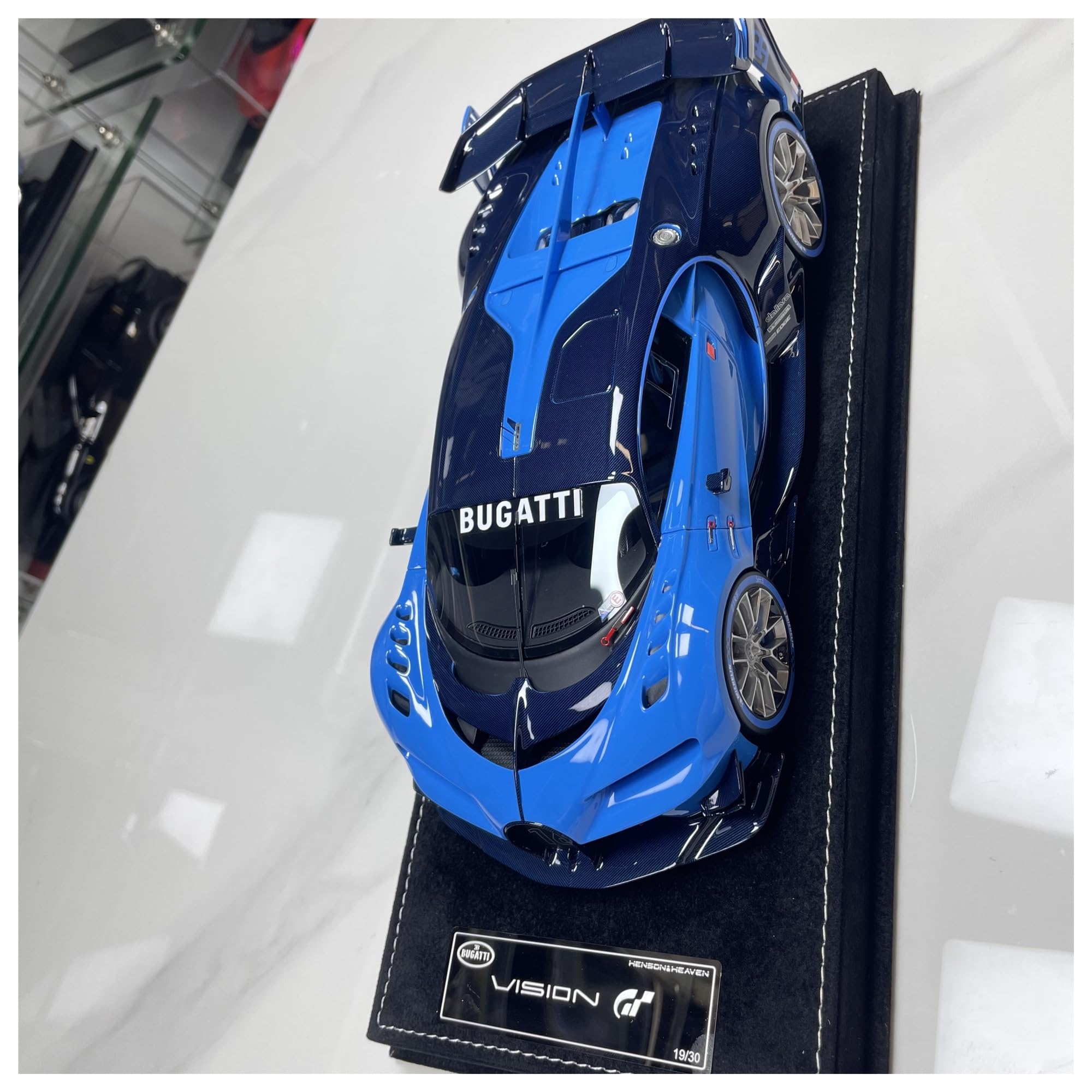 Amazon.co.jp: ミニチュアモデル 1 18 ブガッティ ビジョン GT