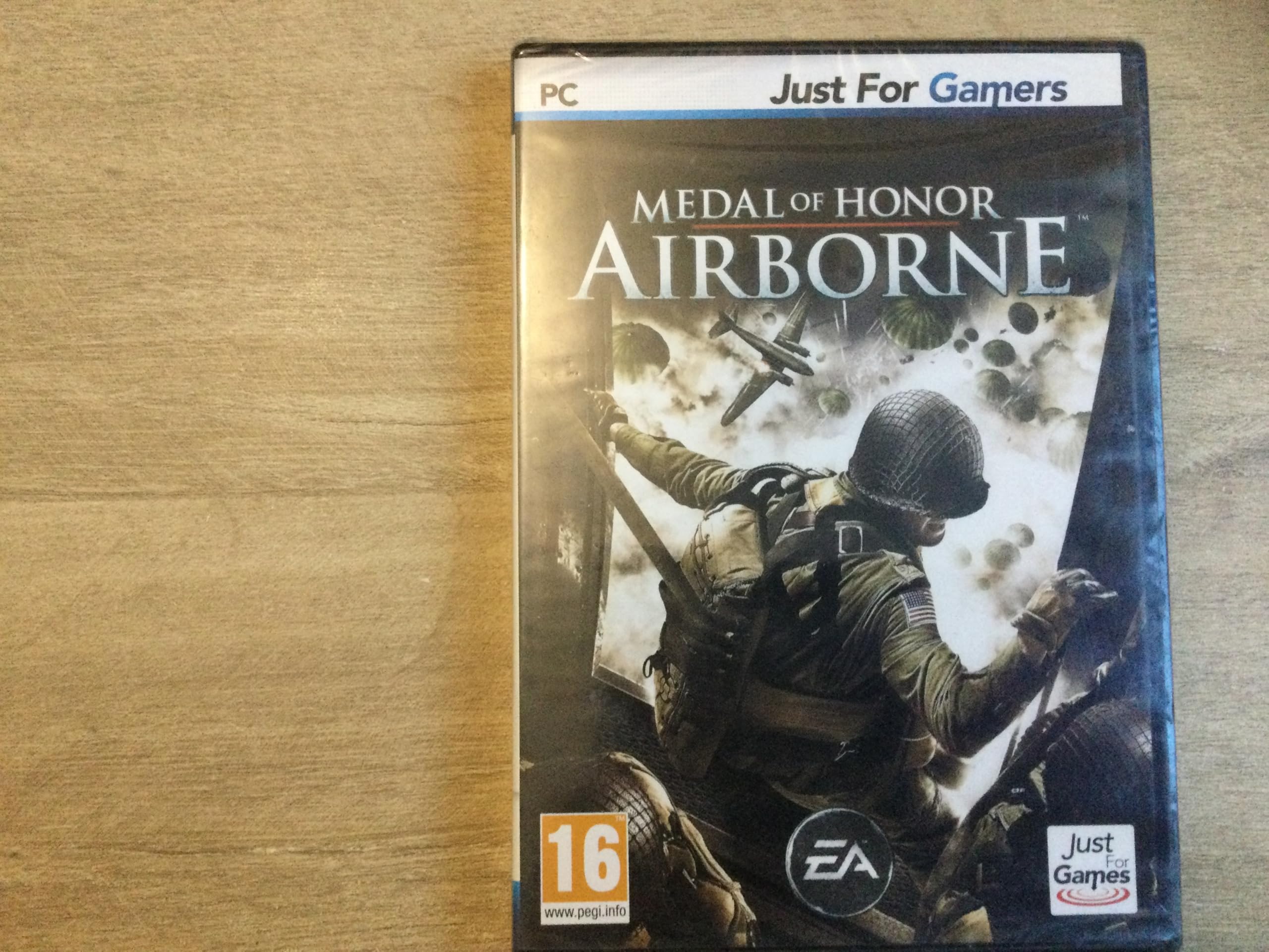 Medal of Honor: Airborne - vf - Windows [video game]