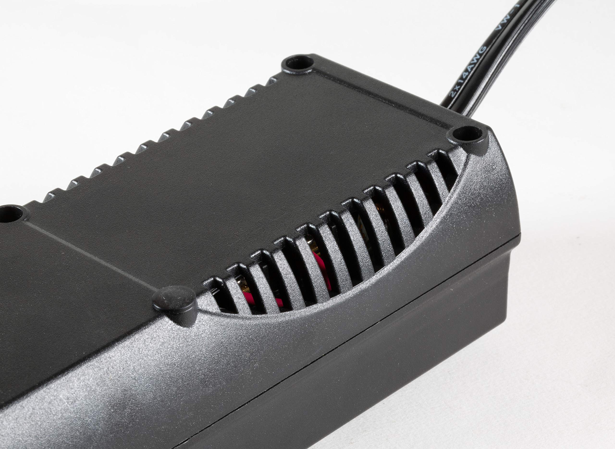 Technaxx Car Inverter 200W, convertidor de voltaje de 12V a 230V con 2 puertos USB, 1 toma Schuko, protección de alto/bajo voltaje y sobrecarga - Transformador de voltaje para encendedor TE21