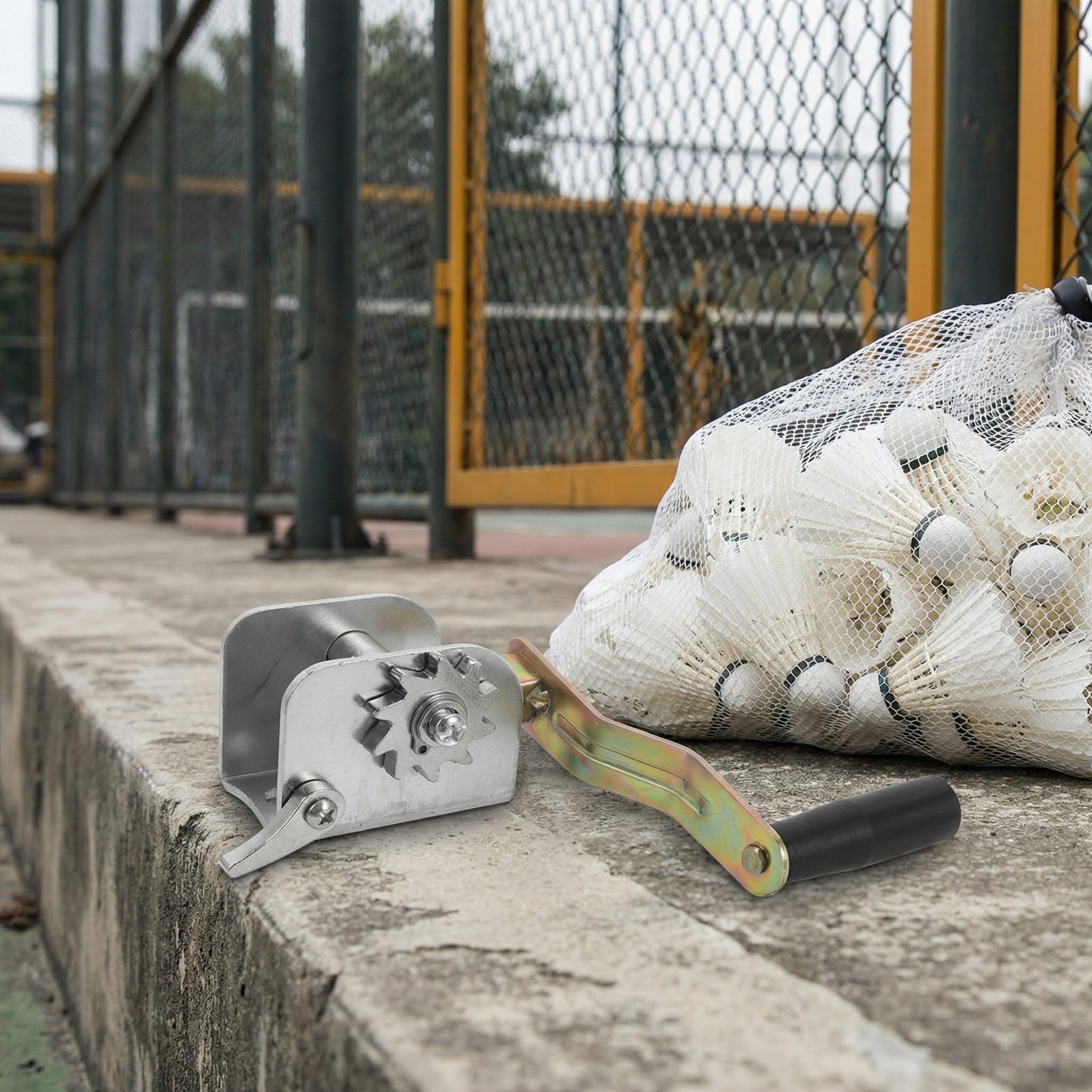 TOYANDONA Set Handkurbel Spanner aus Eisen für Volleyball und Badminton Trainingsgeräte mit Leichter Spannungseinstellung, ideal für Sportveranstaltungen und Schulsport