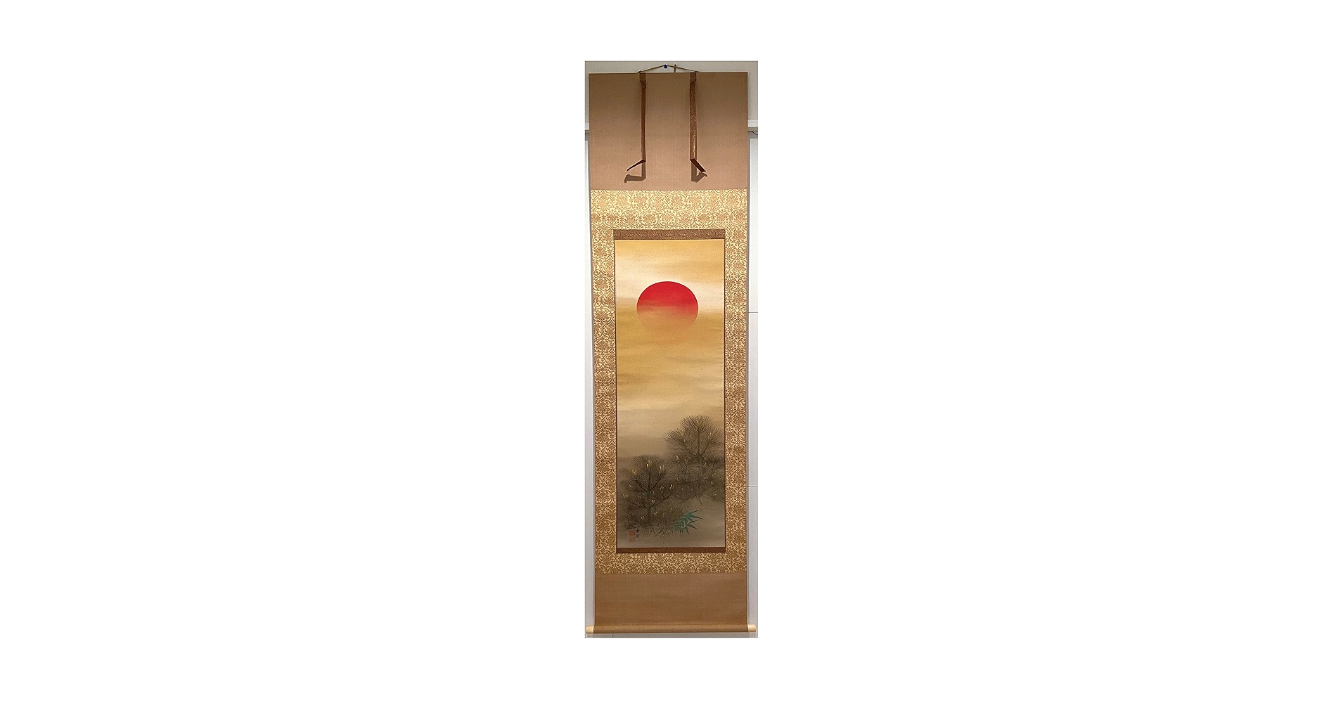 掛け軸 今尾景祥 作 松に月ほととぎす 絹本 日本画 軸装 茶道具 掛軸 です。 掛け軸 今尾景祥 作 松に月ほととぎす 絹本 日本画 軸装 茶道具