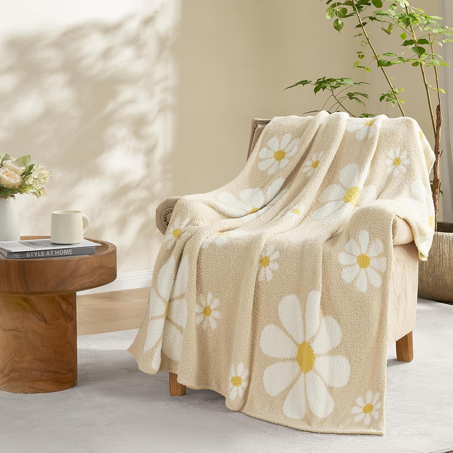 Snuggle Sac Flower Throw Blanket for Couch, Fuzzy Microfiber Floral Blankets, Cute Throws for Girls Daughter Gifts, Flower Beige, 50x60 inches - Image 6