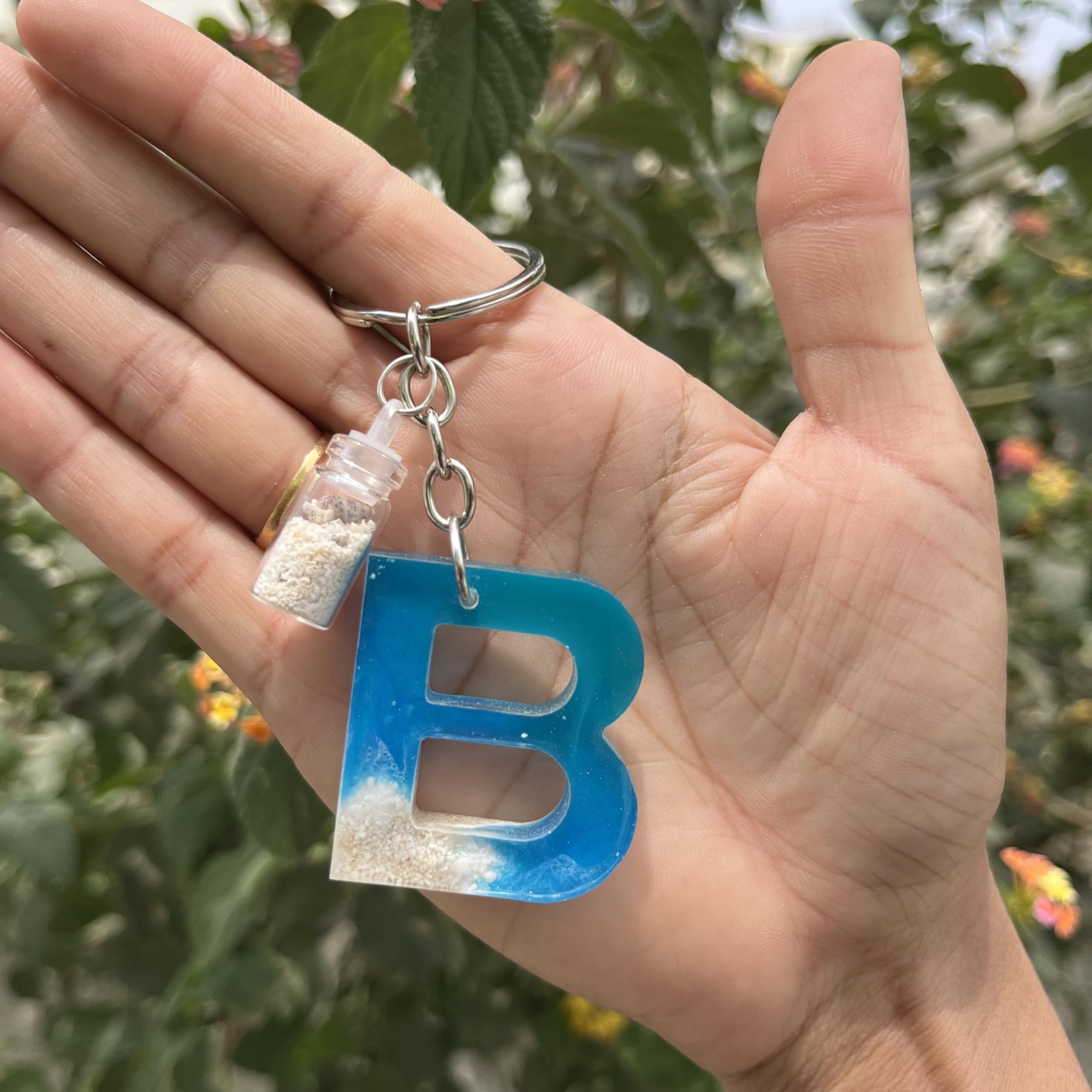 UniQ Creation Design Resin Alphabet Initial Letter Keychain Key Ring for Men Women Girls Purse Handbags | Ocean | BM-H4Z4-QDGC_New