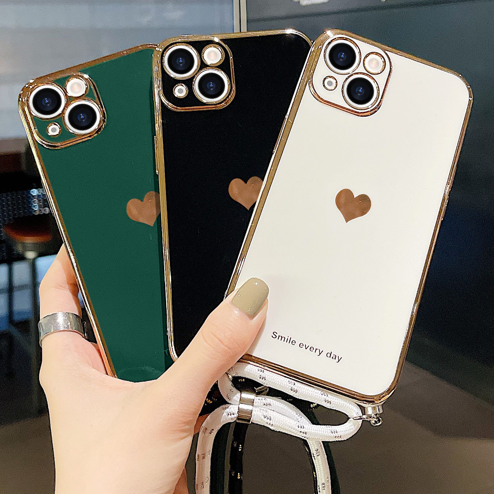 Custodia IPhone 15 Con Cordino - Cover Silicone Regolabile, Protezione Fotocamera, Design Cuore, Verde Scuro - Foto 10