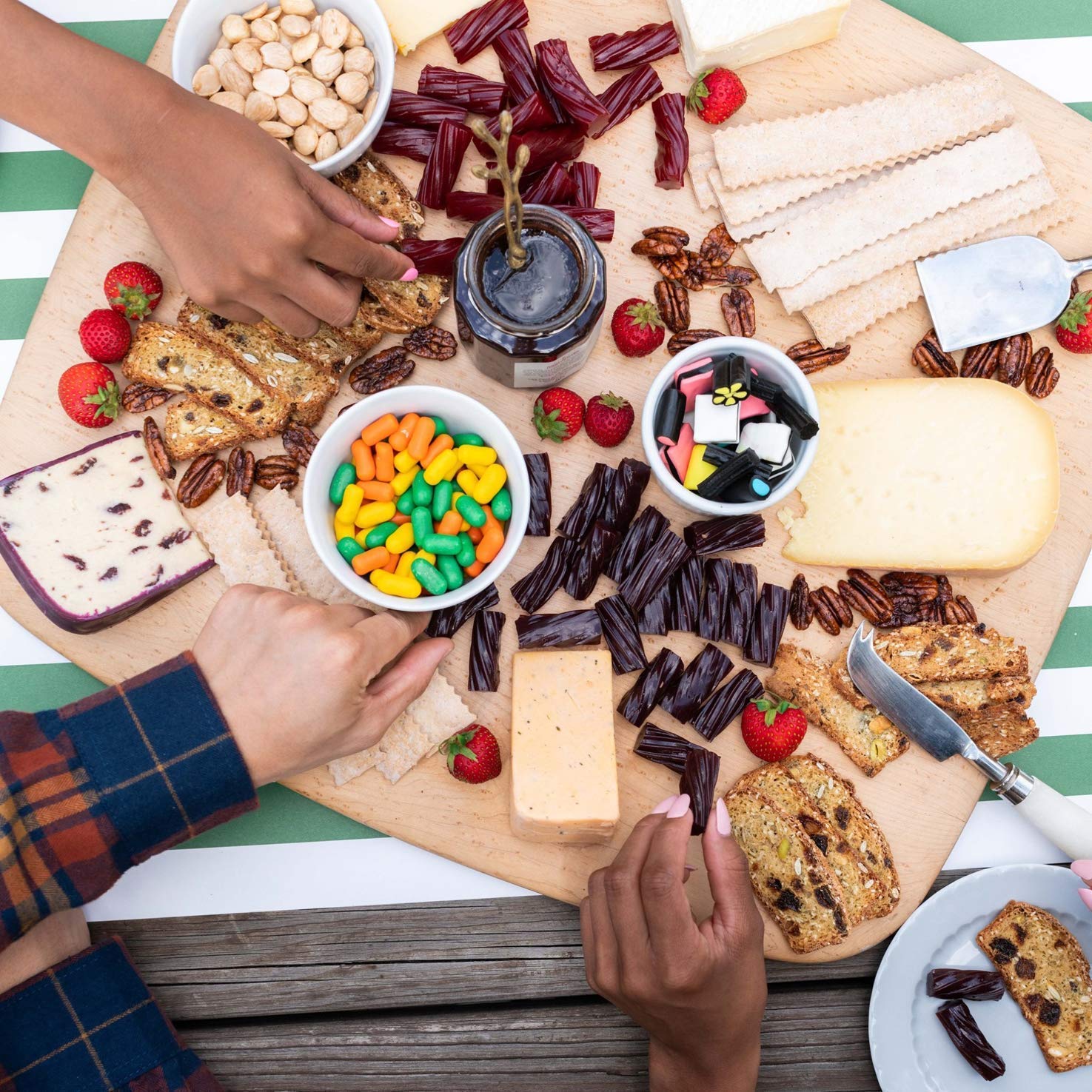 Wiley Wallaby Classic Licorice Multi-Packs (Red, 7.05 Ounce (Pack of 12))