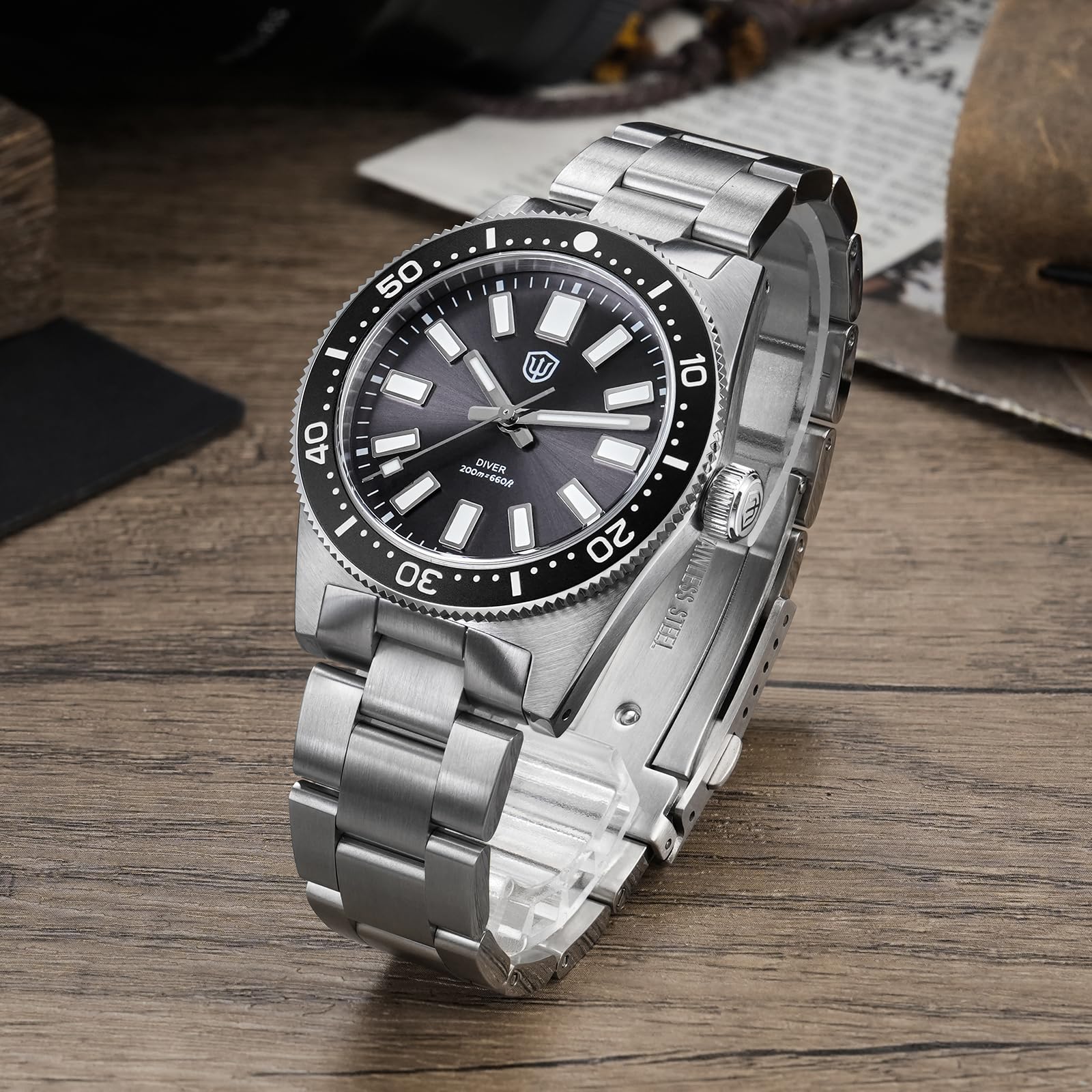 watchdives WD1965 VH31 Quarzuhren, 62MAS Taucheruhr 38mm Gewölbtes Saphirglas Luxus-Armbanduhr 200M wasserdichte Uhren