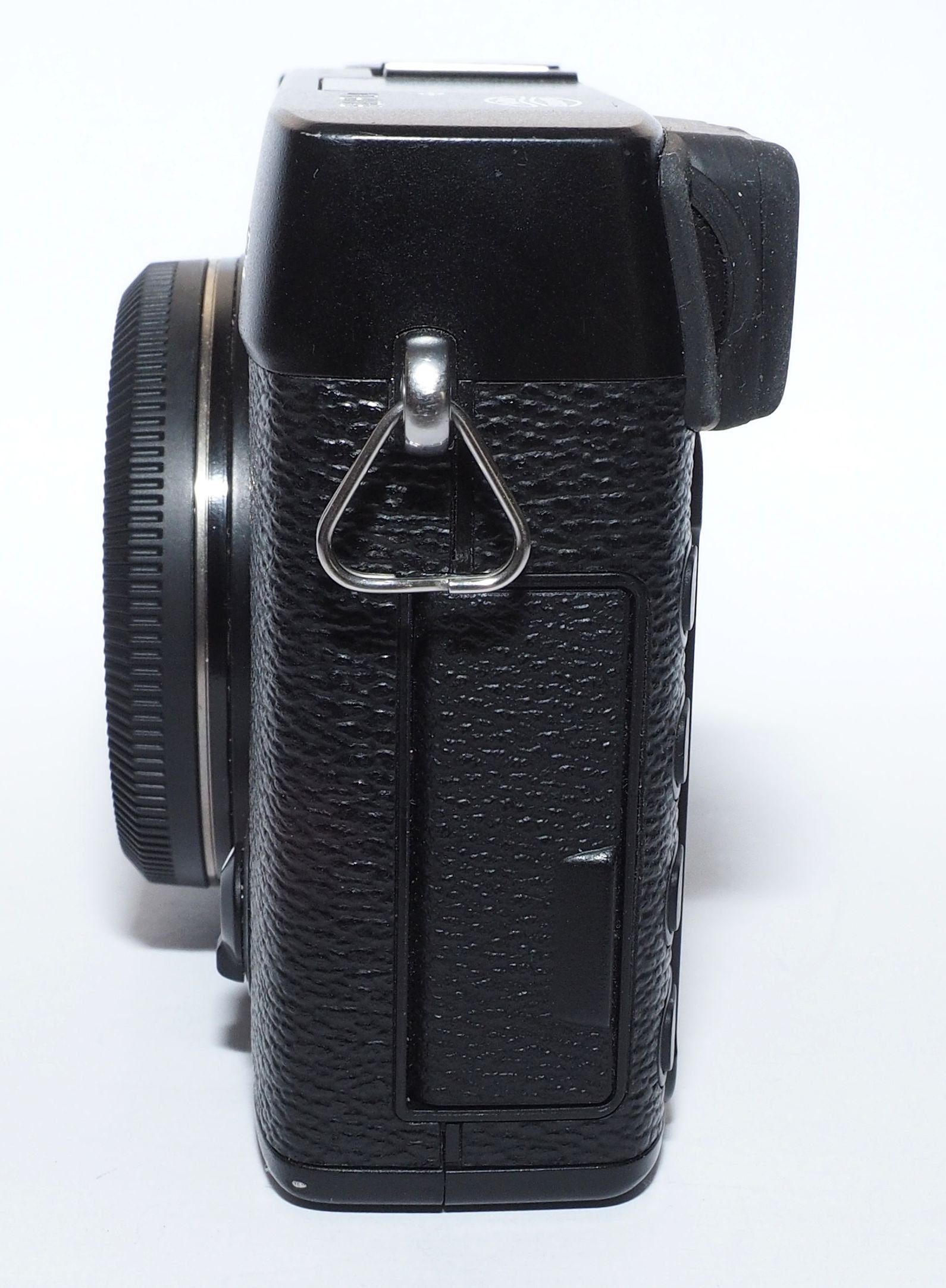 Fujifilm XE1 - Appareil photo numérique compact 16,3 Mpix Écran 2,8 " - Noir