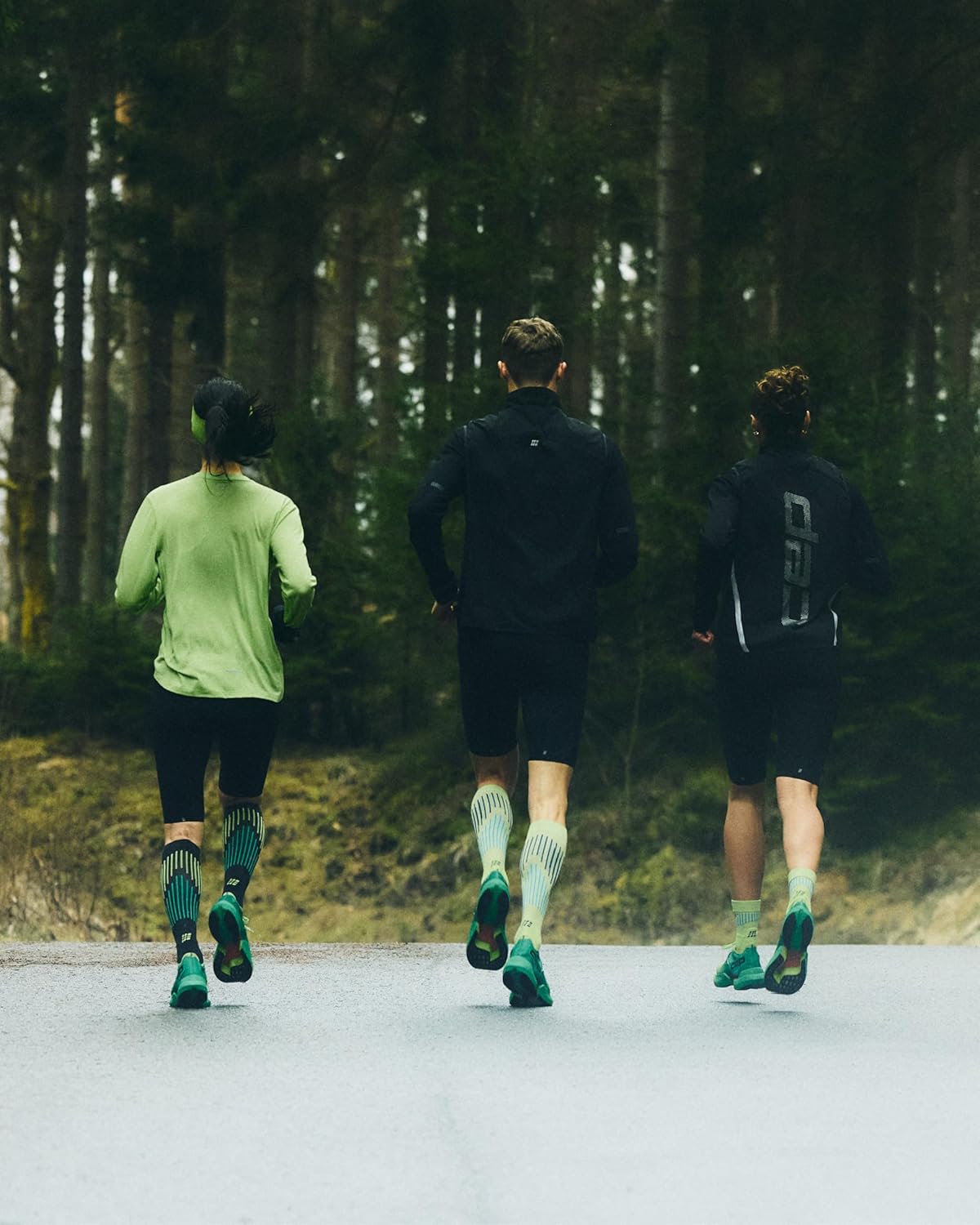 CEP Core Run Merino Mid Cut Compression Socks for Men & Women - Lightweight Thermal Support Socks for Outdoor Performance