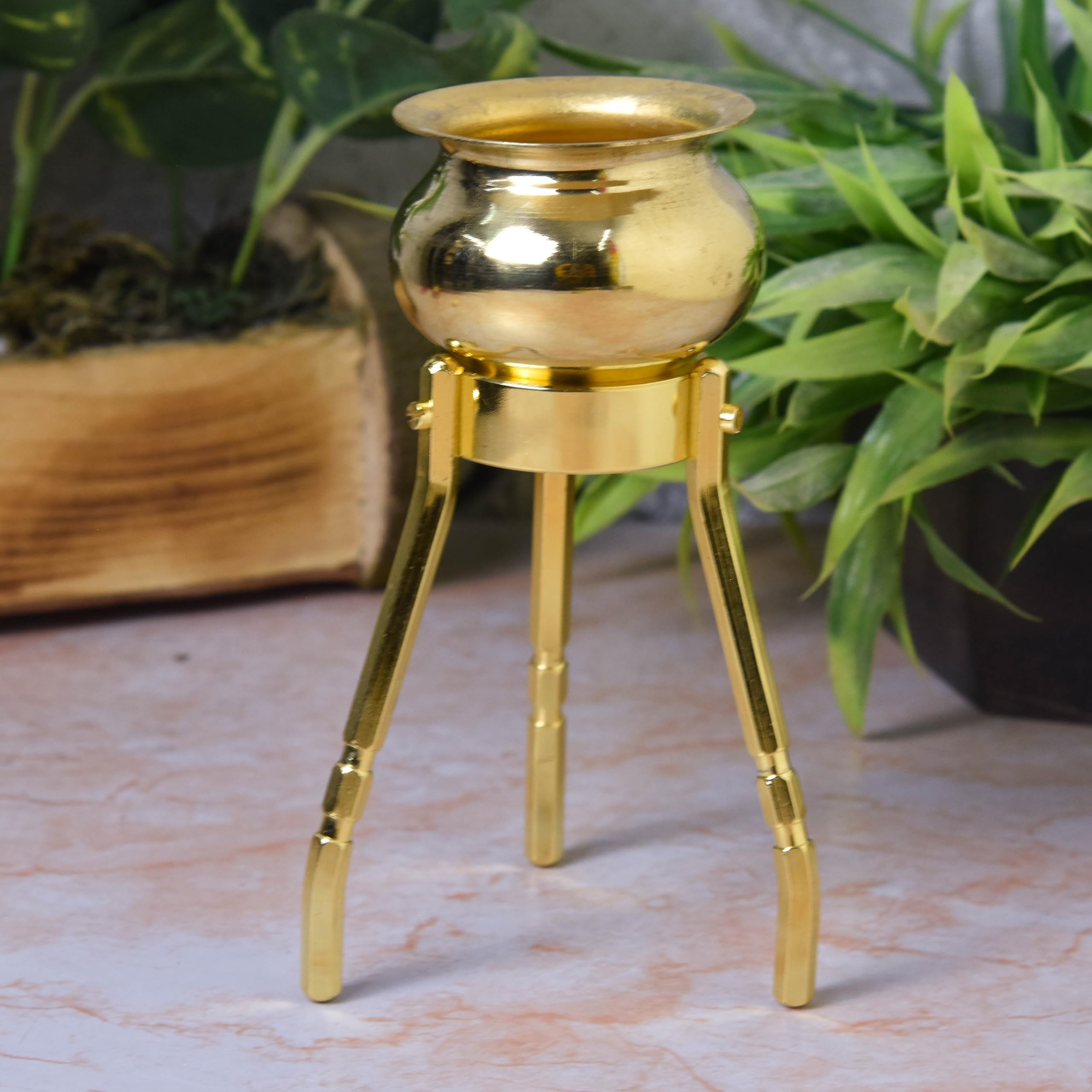 4-Inch Brass Round Abhishek Stand Set with Kalash โ Shivling Abhishek Pooja Accessory for Home Temple Dรฉcor