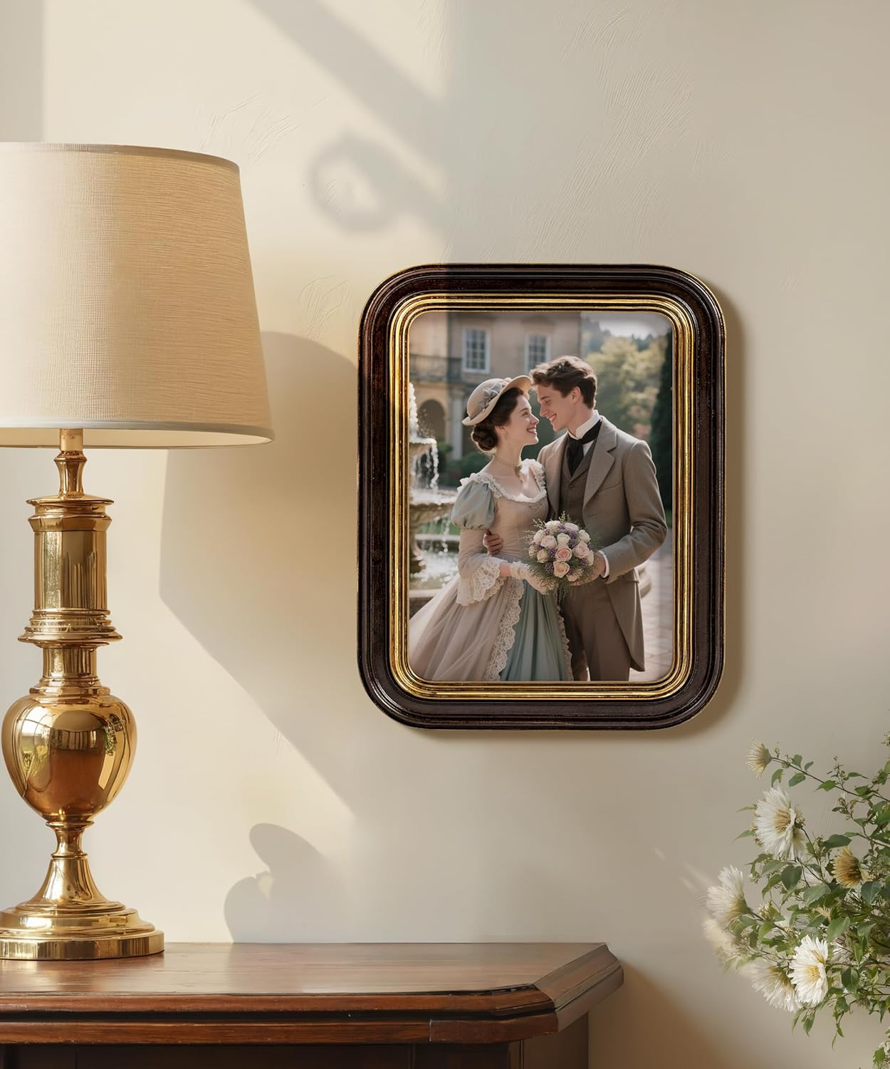Sonefreiy Vintage 5x7 Picture Frame Antique Dark Brown Gold Photo Frame Resin Hand-Crafted Picture Frames Curved Living Room Decor Wall and Tabletop Gift for Family Grandma Mom
