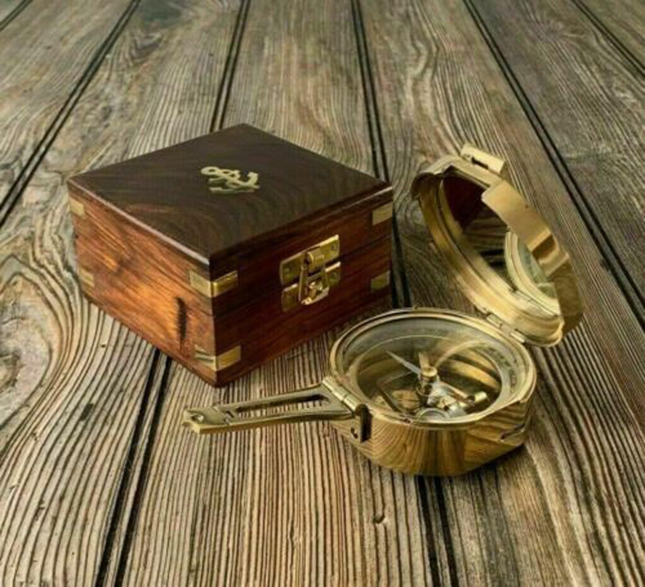 Brújula náutica vintage de latón, brújula vintage militar, náutica, brújula coleccionable antigua para exteriores, marítimo, vintage, latón, reloj de sol, brújula