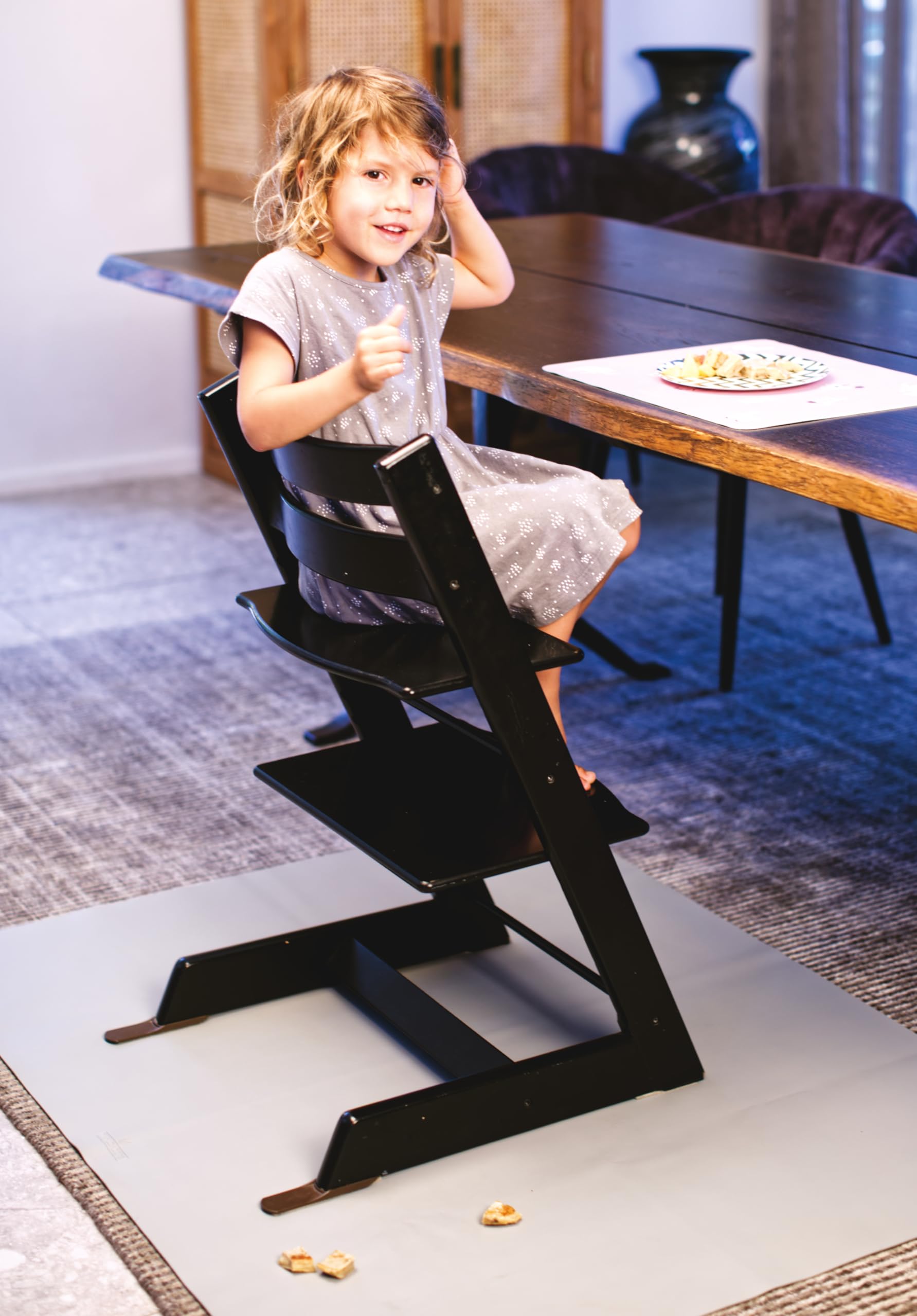 2xSET Praktische Bodenmatten zum Unterlegen unter Hochstuhl Kinderstuhl Spielmatte Spritzmatte für Kunst Handwerk waschbarer wasserdichter rutschfester Bodenschutz 110 cm x 95 cm Grau