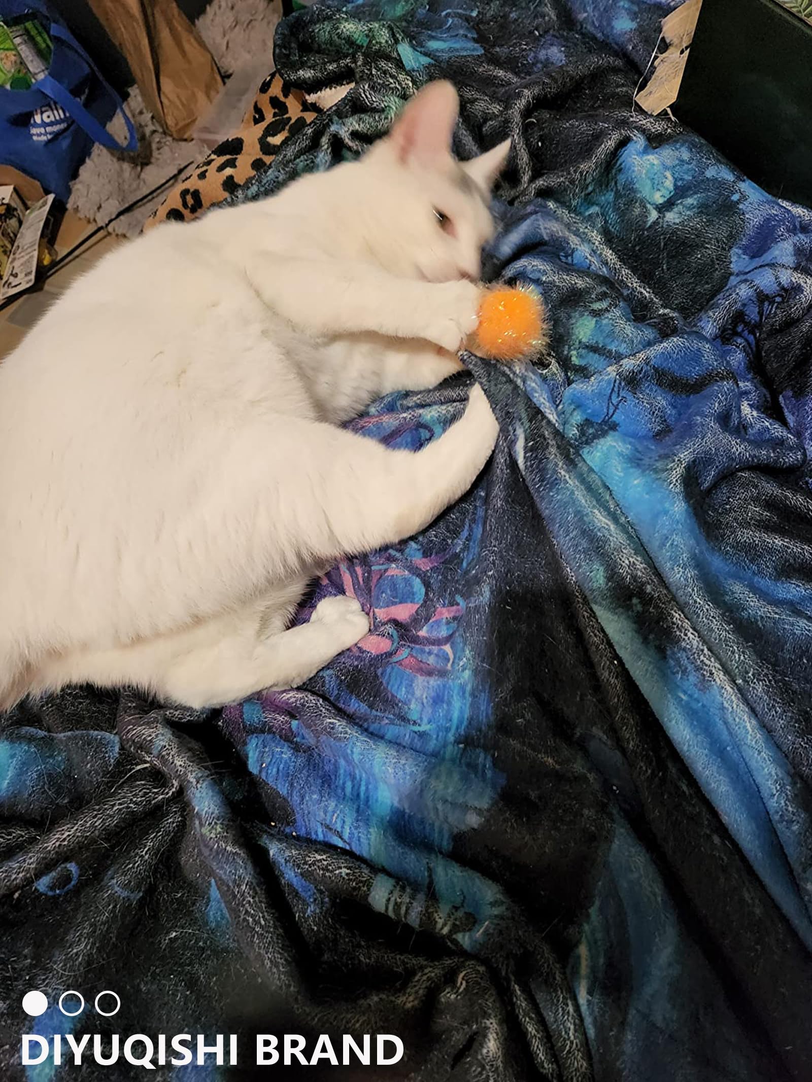 Paquete de 50 bolas suaves de juguete para gatos, divertido tiempo de juego y ejercicio para todos los gatos (1.5 pulgadas, juguetes para gatos Mega Set) 7