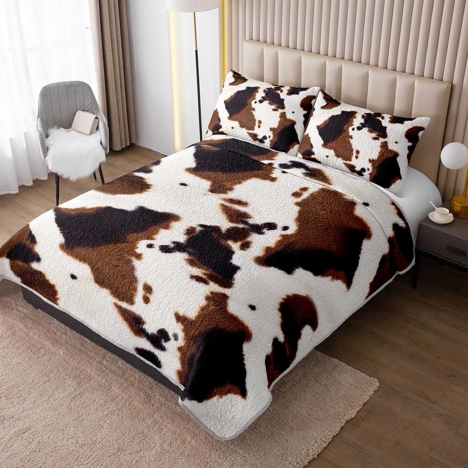 Axolotl Cowhide Quilt Bedding Set Full Size,3Pcs Western Farm Animal Bedspread Coverlet for Boys Girls,Brown White Cow Quilt Set for Women Men,Rustic Farmhouse Cow Fur Blanket with 2 Pillowcases
