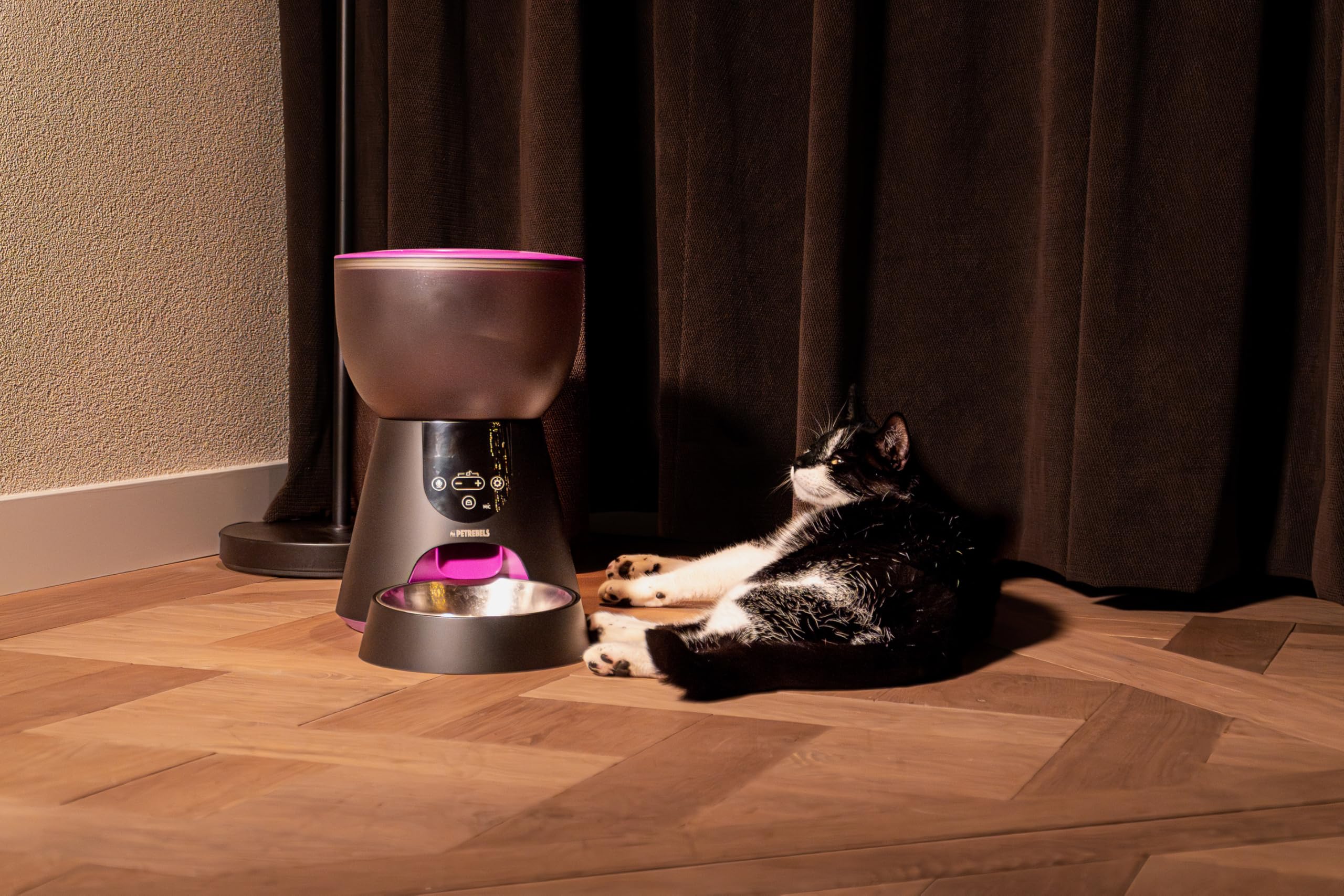Petrebels Futterautomat Katze, Programmierbar, Mit Sprachaufnahme, 4 Liter, Touchscreen, Food-Express 515 Schwarz