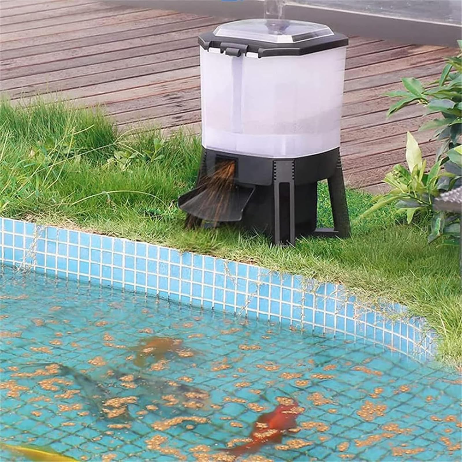 Mangeoire à poissons, distributeur automatique de 6 L avec design étanche, minuterie intelligente et pulvérisation à 120 ° pour l'intérieur et l'extérieur, idéal pour l'alimentation de vacances