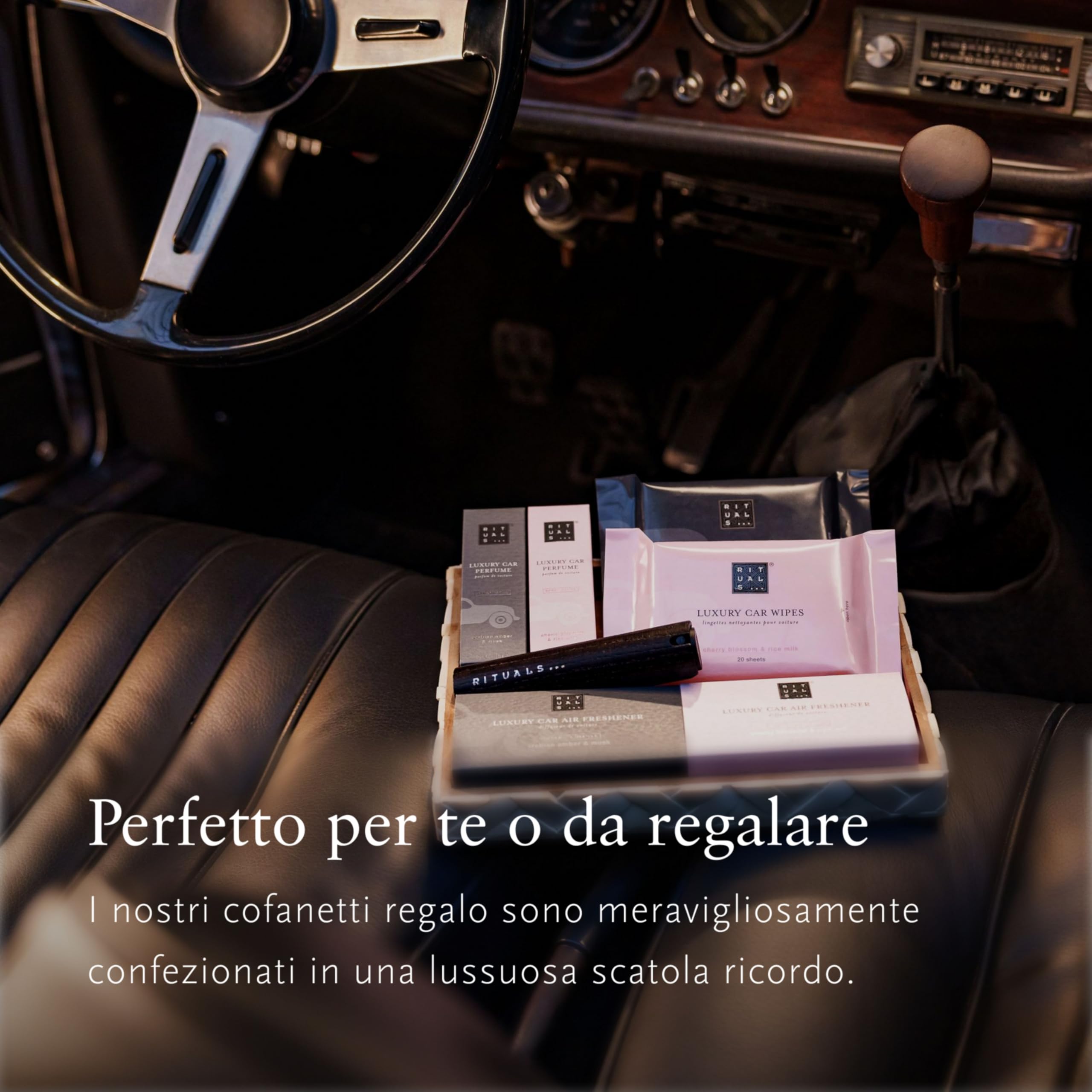 RITUALS The Ritual of Sakura Set de Regalo de Perfume para Coche – Incluye Perfume para Coche, Toallitas, 2 Ambientadores Recargables y un Soporte de Madera Reutilizable