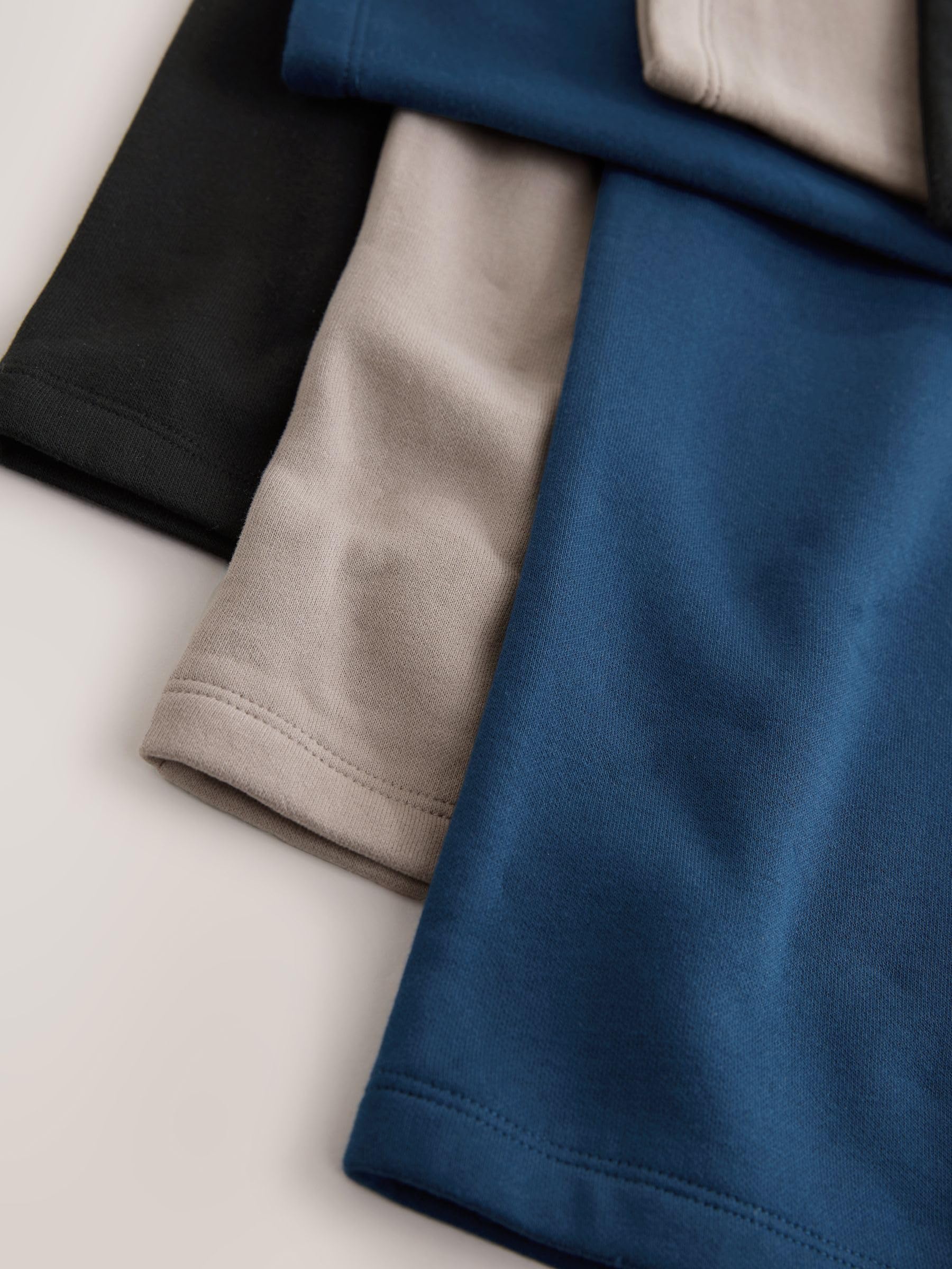 NEXT Garçon Pantalon de Jogging Regular à Ourlets Ouverts, Lot de 3