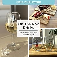 Vista 7 de On The Rox Drinks Regalos con monograma para mujeres y hombres – Letra A-Z inicial grabada monograma sin tallo, copa de vino – Regalos de vino