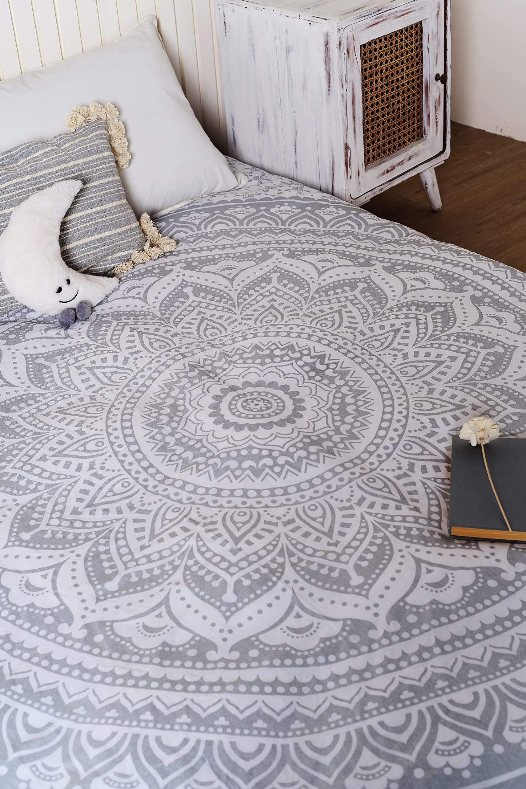 THE ART BOX Argento E Bianco Parete Boho Mandala Piccolo Arazzo - 135x160 cm Indiano Cotone Hippie Parete Manifesto Arredamento Bohemian Psychedelic Arazzi per Soggiorno