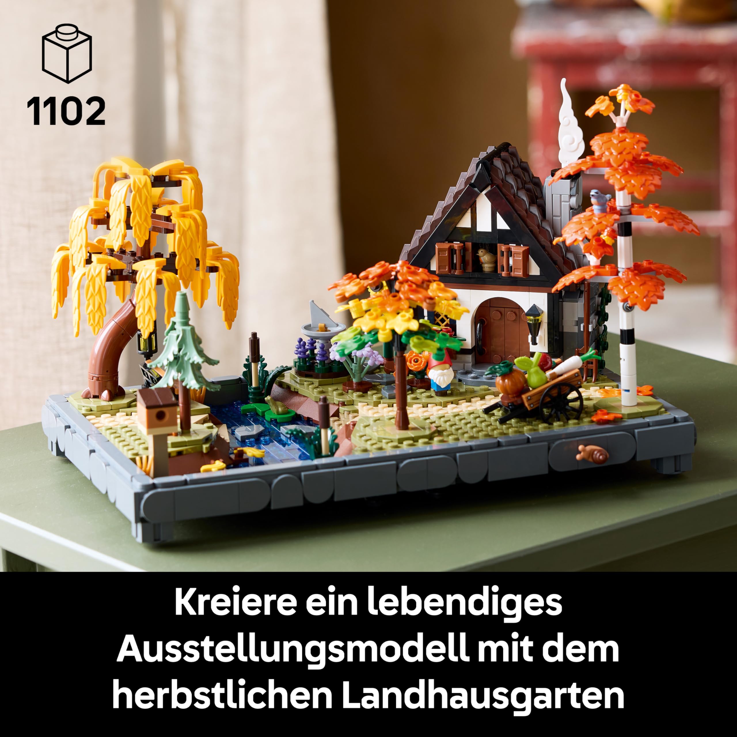 LEGO Icons Herbstlicher Landhausgarten - umgestaltbare Schreibtischdeko für Erwachsene - Tiere Minifiguren - Modellbau im Landhausstil - Kreatives Bauset - Geschenk für Männer & Frauen - 11372