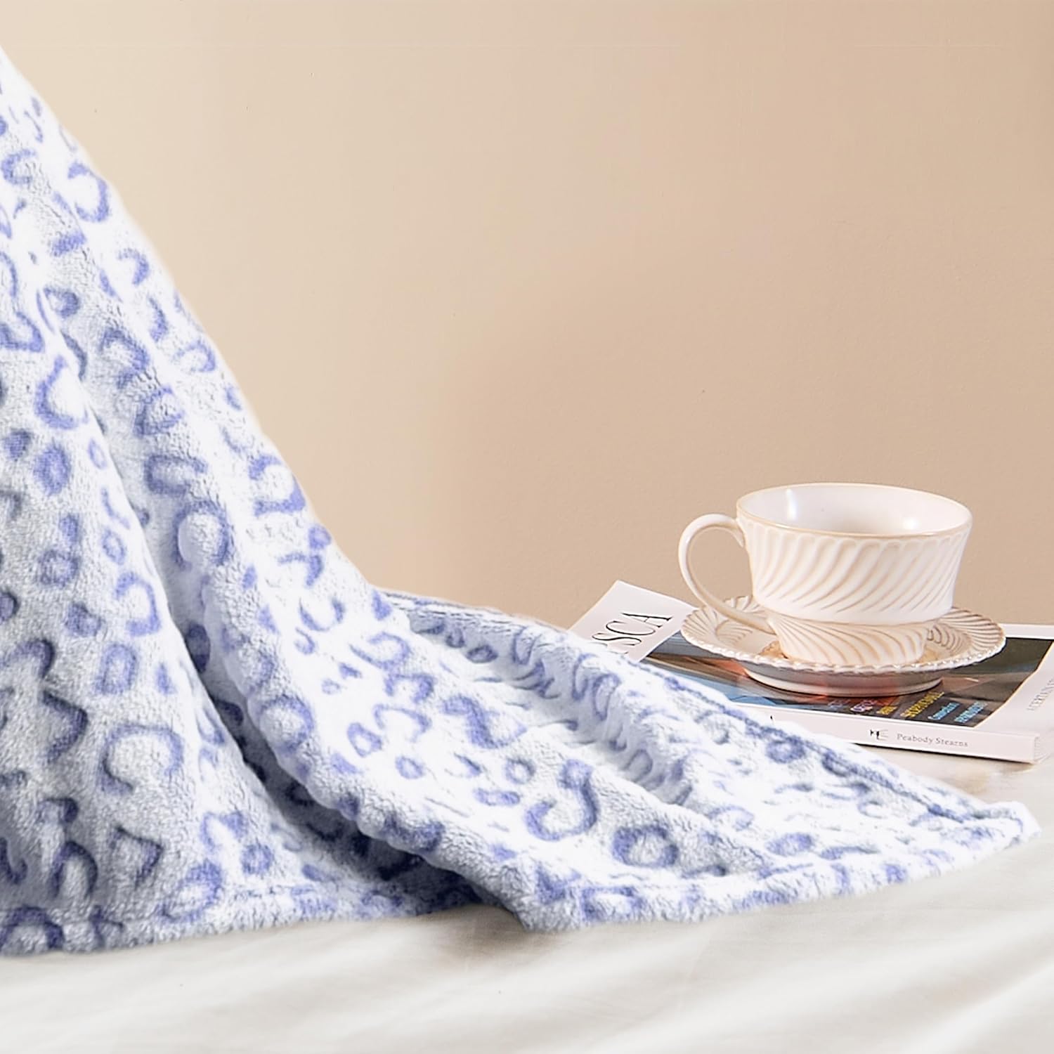 PLEASANT BOULEVARD | Leopard Throw Blanket Fleece, Premium Lightweight Cozy Warm Plush Microfiber Bedspread for Couch Sofa and Bed (Blue, Twin (60 x 80 inches))