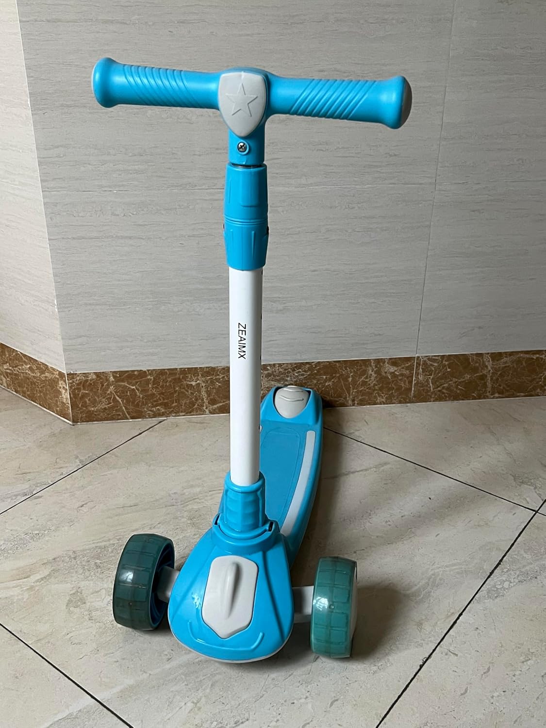 ZEAIMX Scooters, 3 Adjustable Height Handlebars, Lean-to-Steer & Widen Anti-Slip Deck