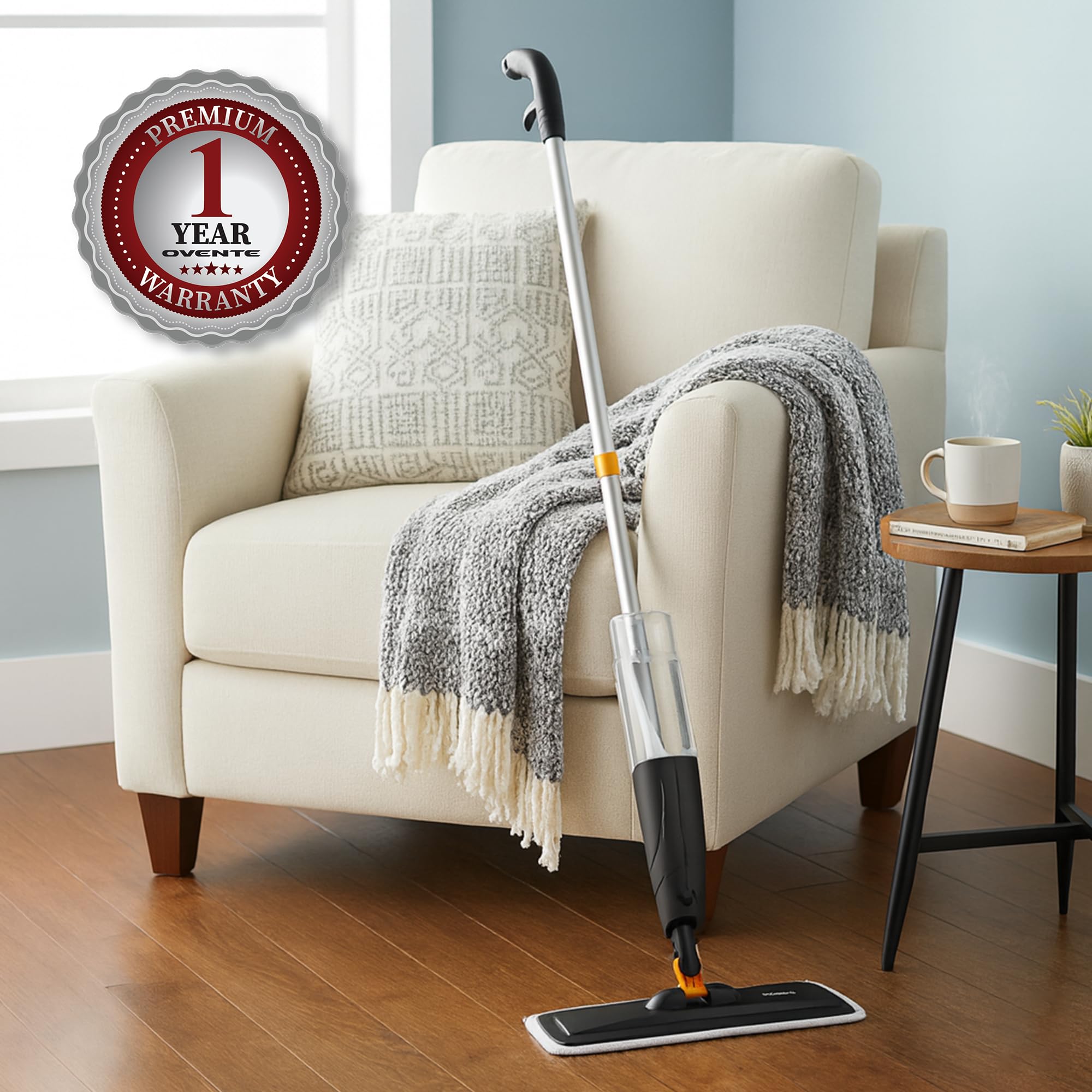 OVENTE Fregona pulverizadora de Microfibra para Limpieza de Suelos con Botella Recargable, Almohadilla Lavable y Reutilizable, Limpiador húmedo inalámbrico de Giro de 360° para Madera Dura, cerámica