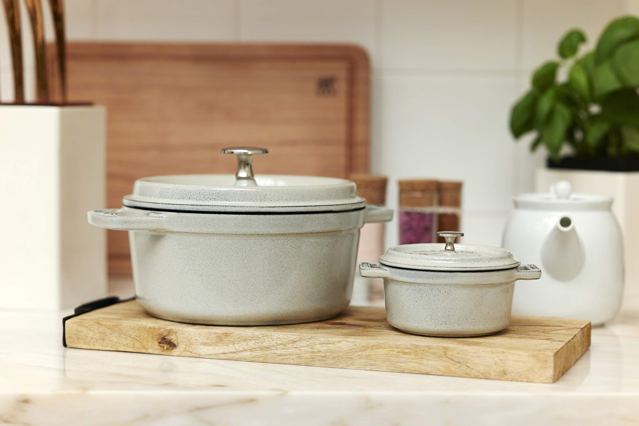 Amazon.co.jp: staub ストウブ 「 ピコ ココット ラウンド