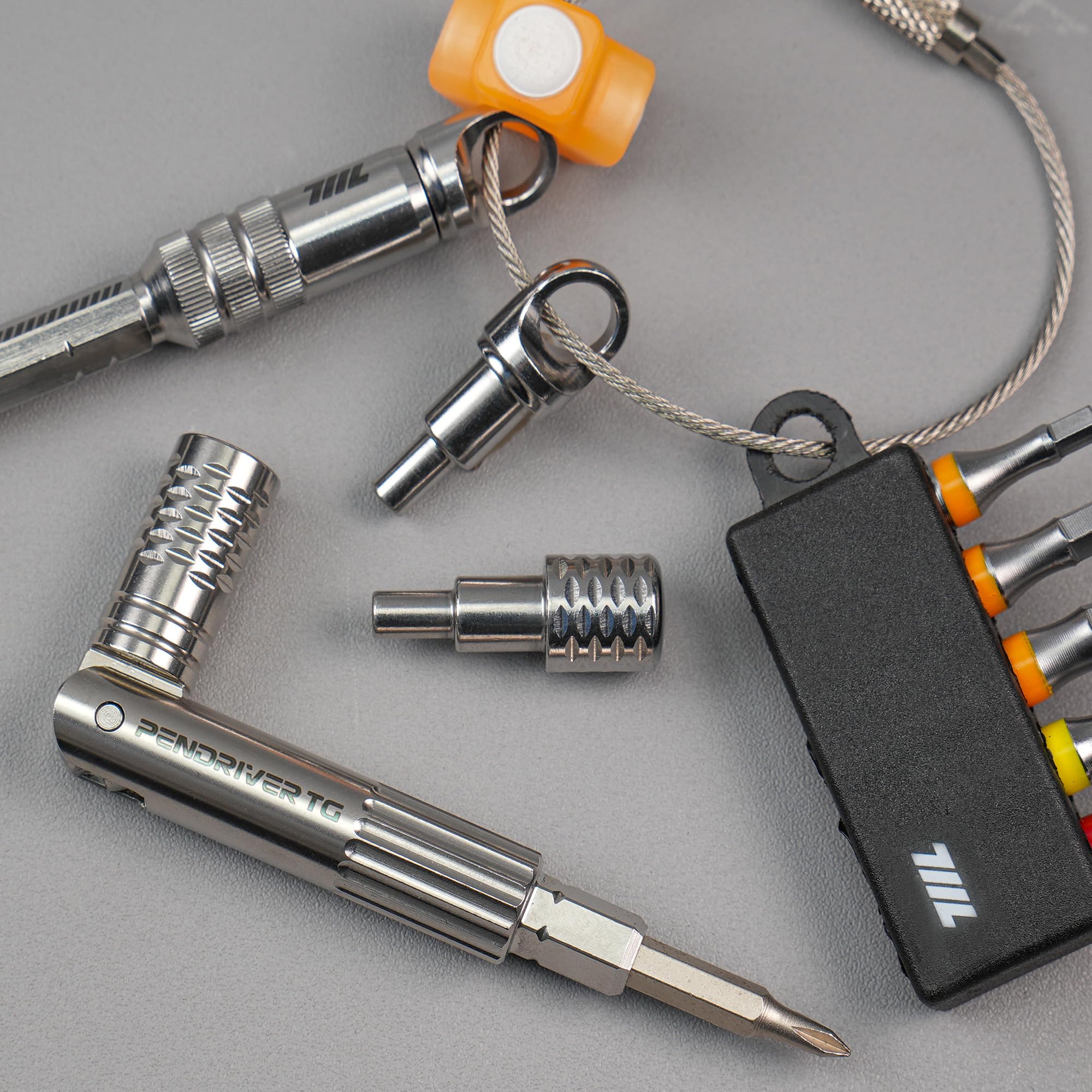 711L Keyring Loop DUO – Keyring Attachment for 1/4