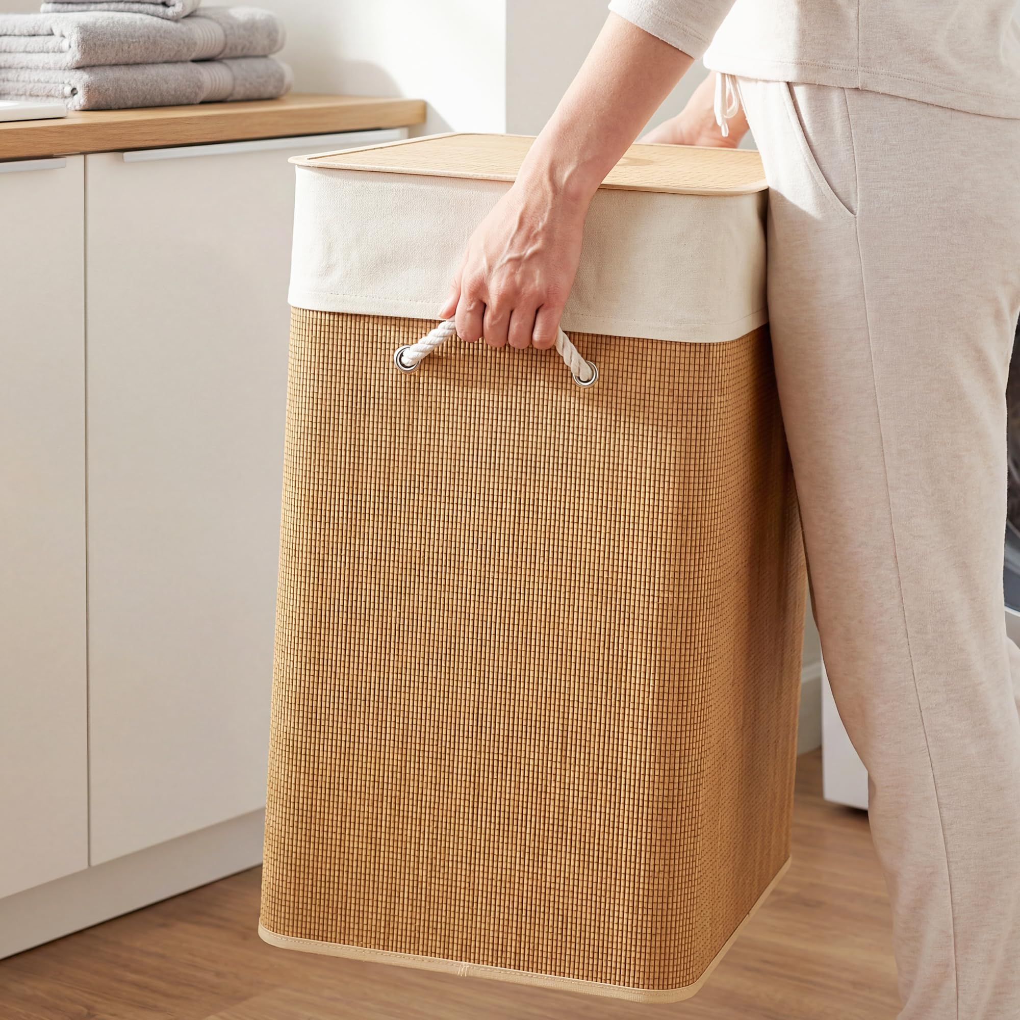 HOMCOM Panier à Linge avec 2 Compartiments 100 L, Corbeille à Linge Sale en Bambou avec Couvercle, Poignées en Corde, Doublure Amovible pour Salle de Bain, Chambre à Coucher, Buanderie, Marron