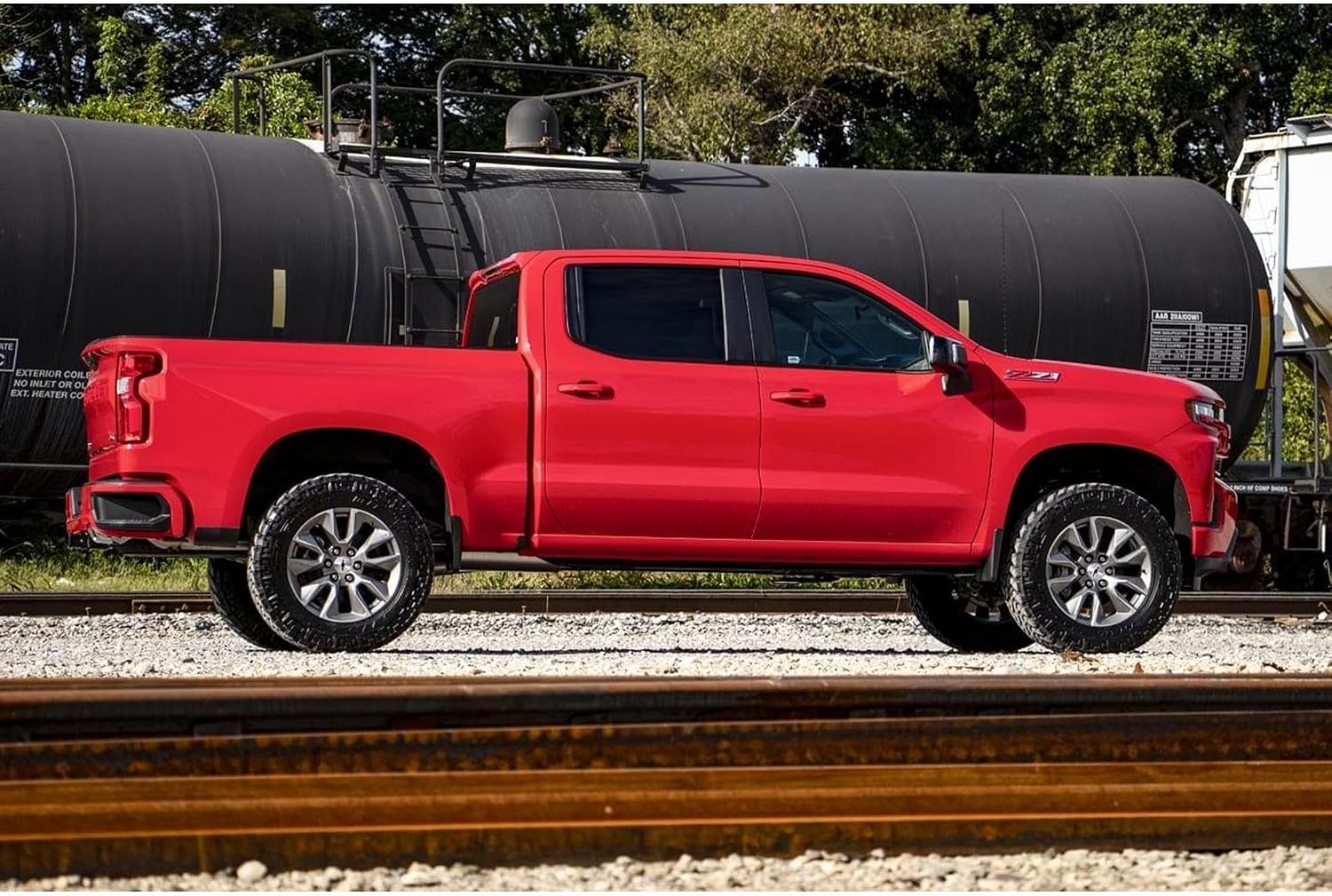 Rough Country 3.5" Lift Kit for 2019-2024 GMC Sierra 1500 2WD/4WD - 22630RED