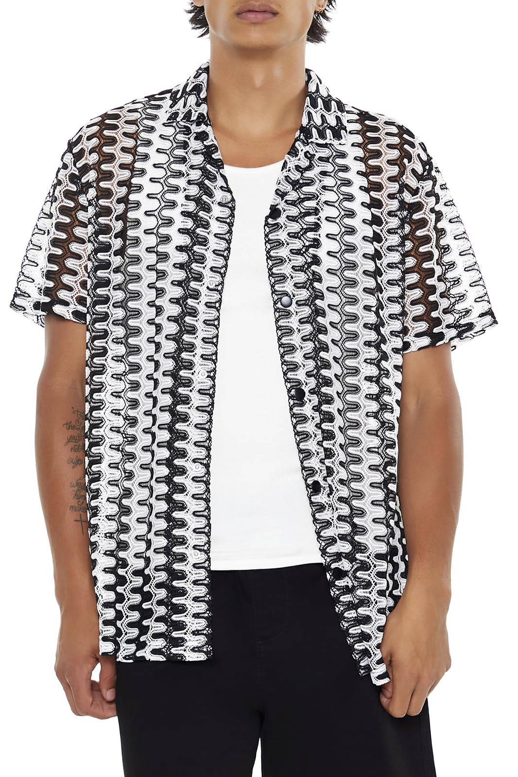 Chemise à col cubain en zigzag avec motif graphique texturé