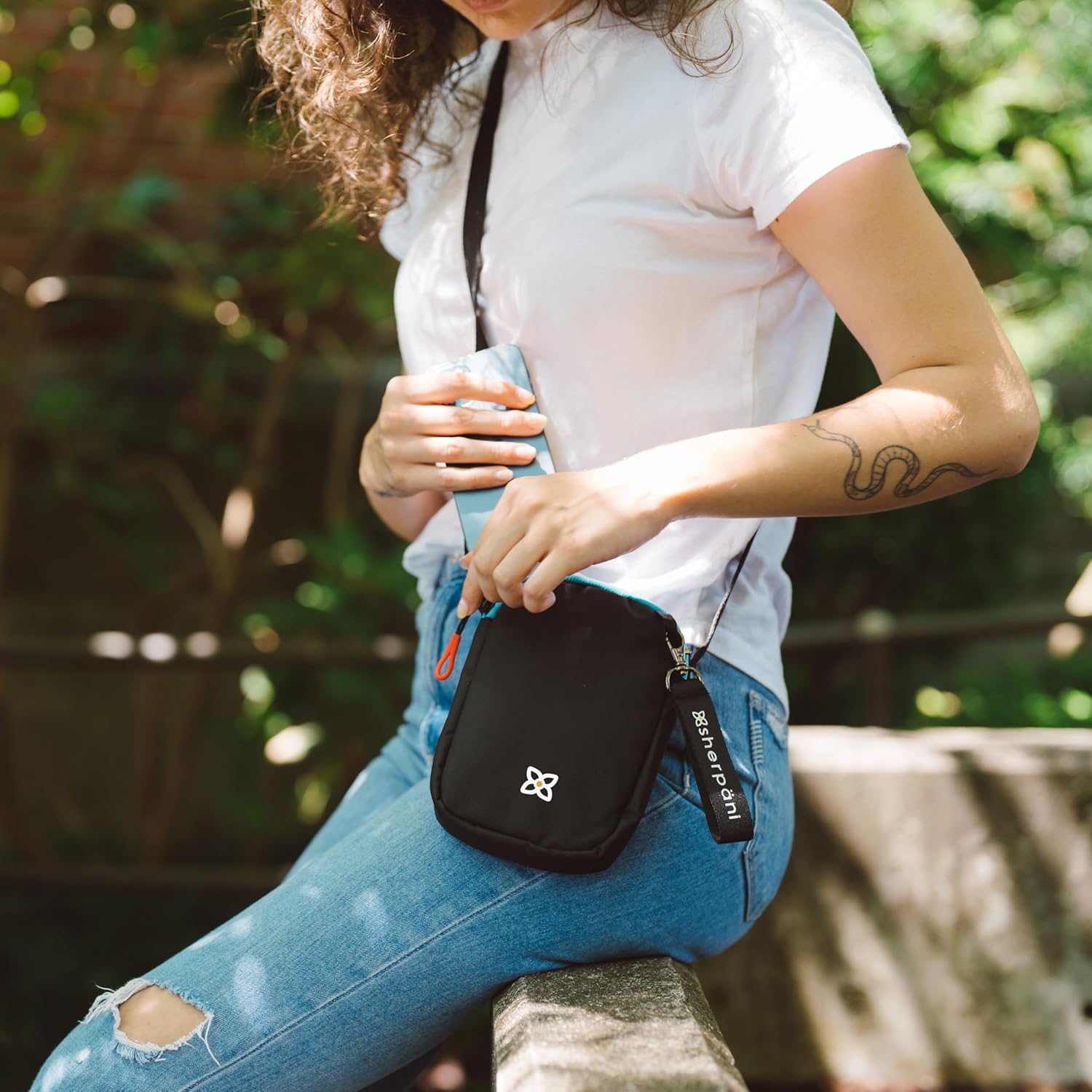 Sherpani Rogue, Mini Crossbody Bag, Shoulder Bag, Cross Body Purse, Crossbody Bags for Women, Travel Bag - Image 3