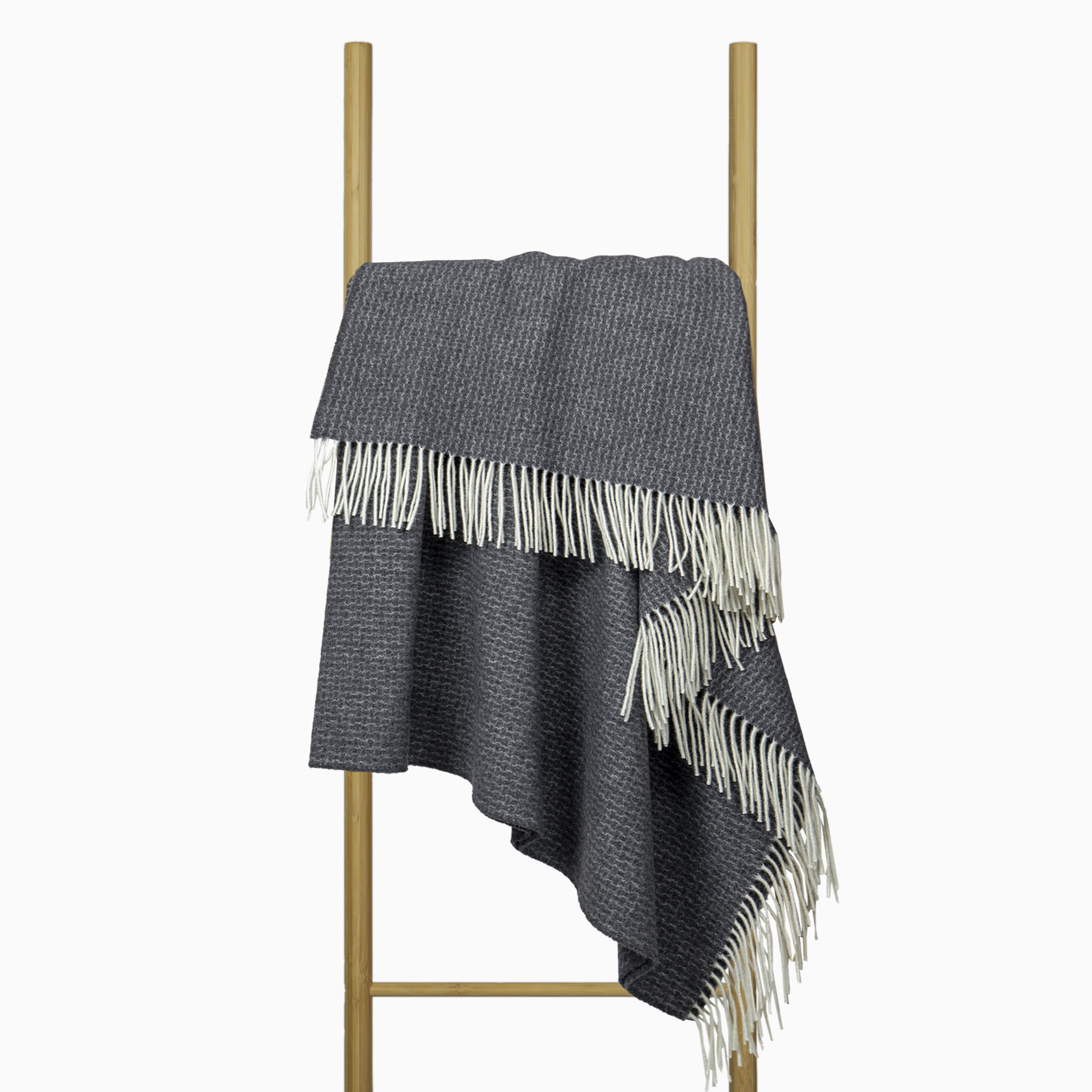 Merino Wool Blanket 140 x 200 cm with 10% Cashmere – Warm Blanket for Bed and Sofa, Winter Blanket with Fringes, Elegant Plaid for Sofa and Armchair – Nostra Andora