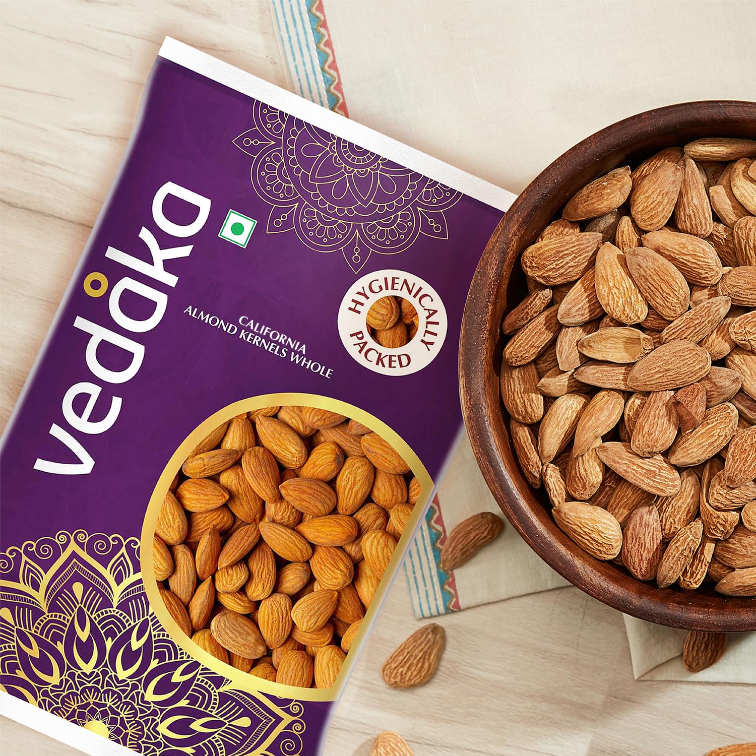 Amazon Brand - Vedaka Almonds | 1 Kg | California Almonds | 100% Natural Badam Giri | Rich In Protein & Dietary Fiber | Crunchy Texture & Delicious Nutty Flavour | No Added Preservatives 2