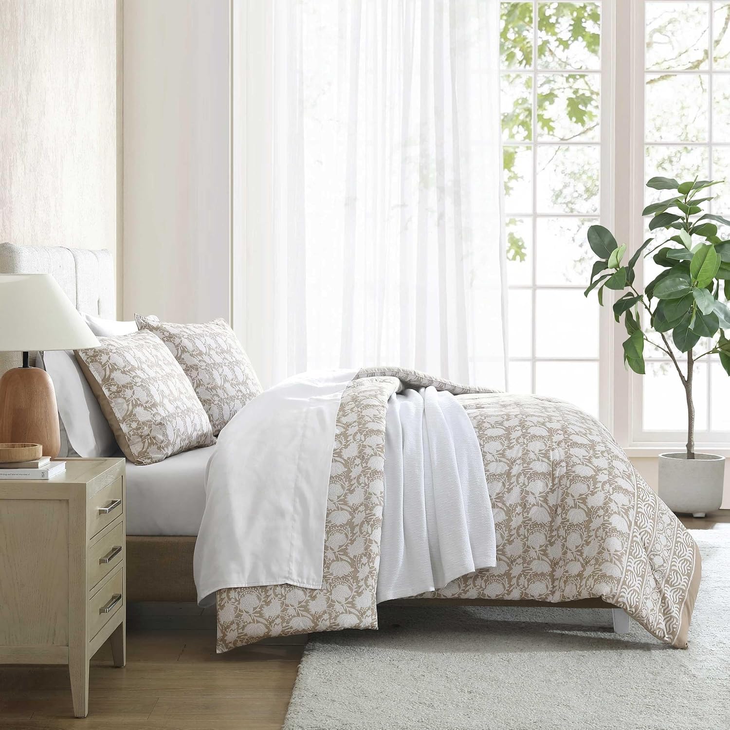 Nautica - Comforter Set, Super Soft Bedding with Matching Shams, Elegant Design, Ideal for Year-Round Use (Bayport Floral Beige, Full/Queen)