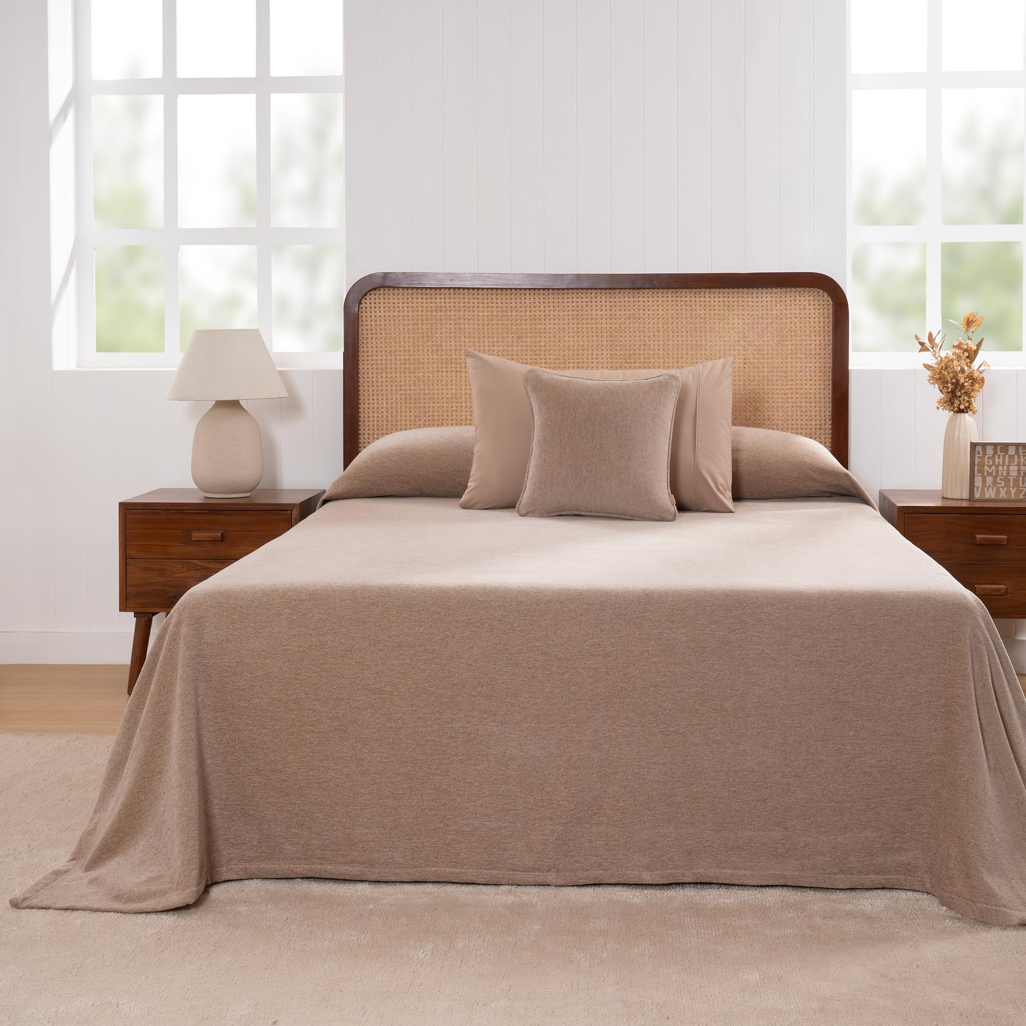 maspar Double Bed Cotton Solid 310 GSM Bed Cover – Can Be Used as a Blanket & Bed Throw-picture-12